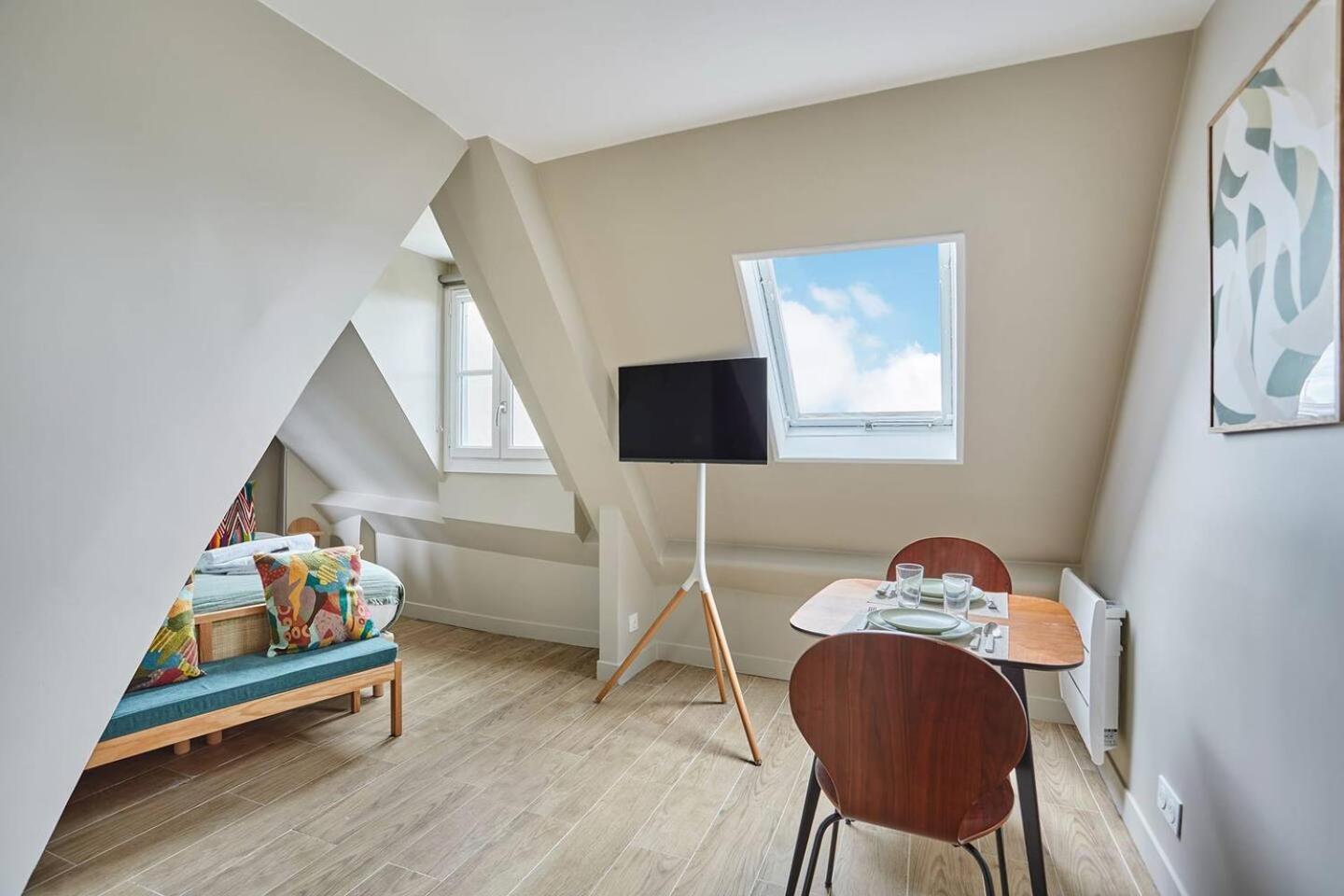 Charming Center Of Le Marais Paris