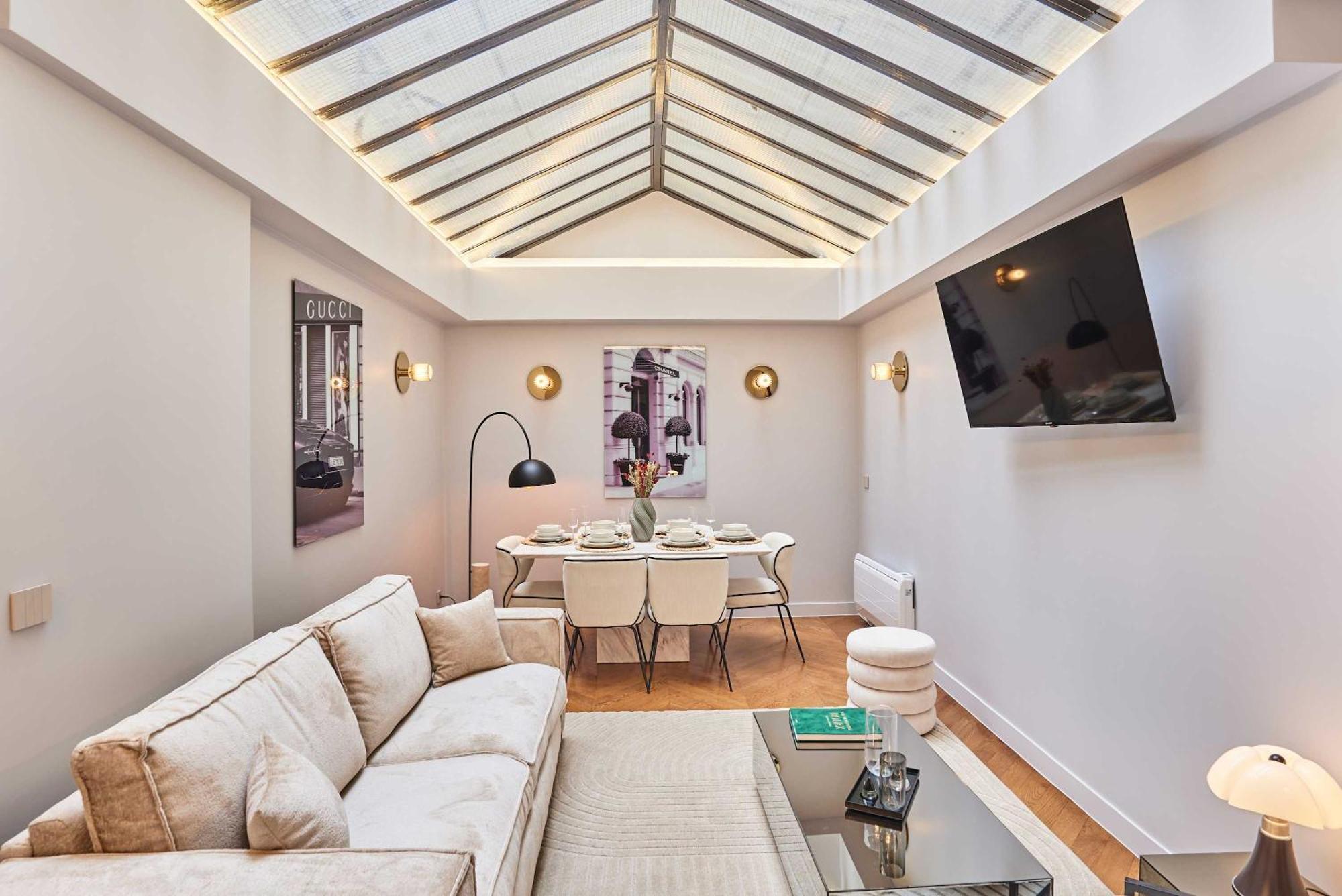 Apartment - Ponthieu - Elysees *