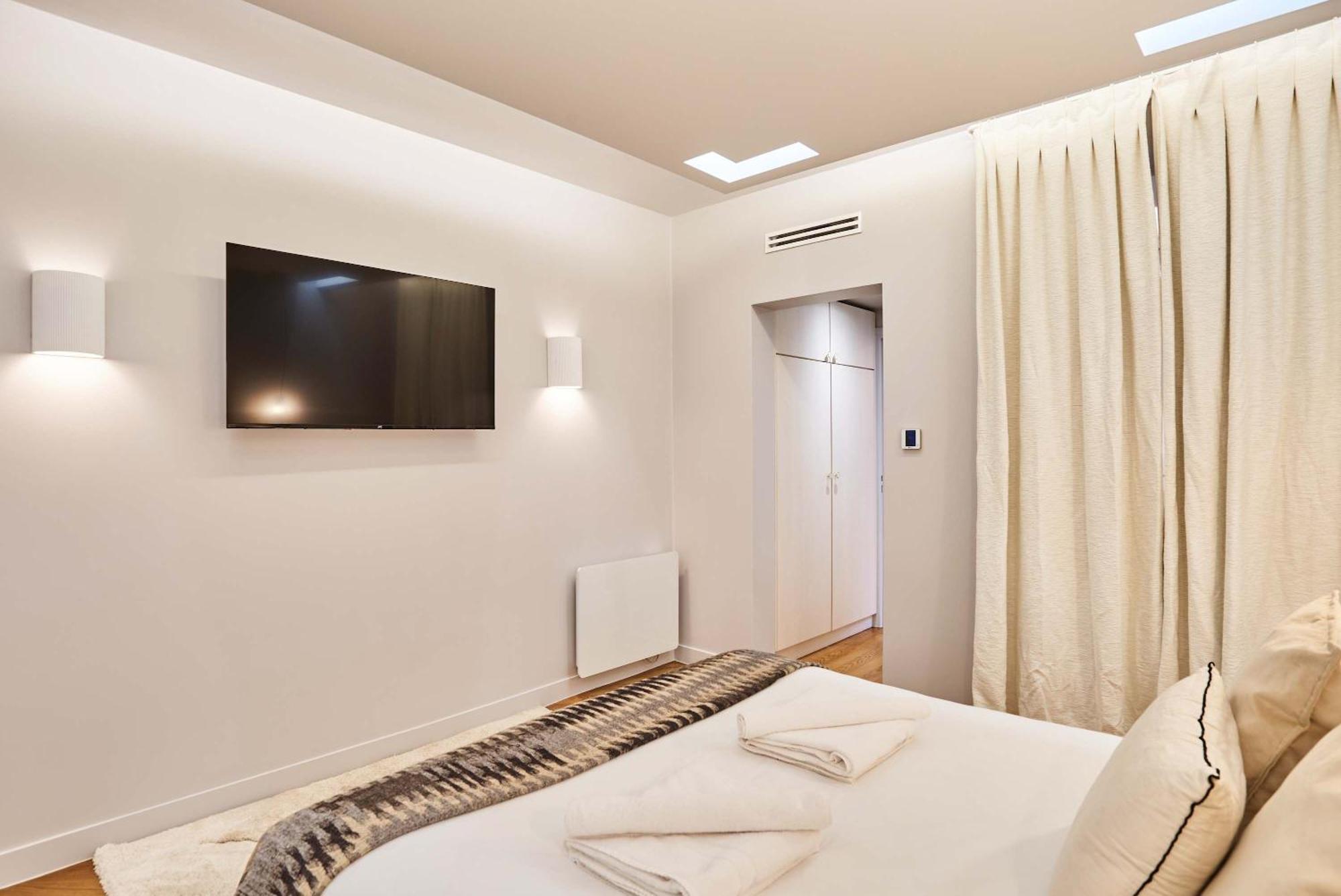 Apartment - Ponthieu - Elysees Paris