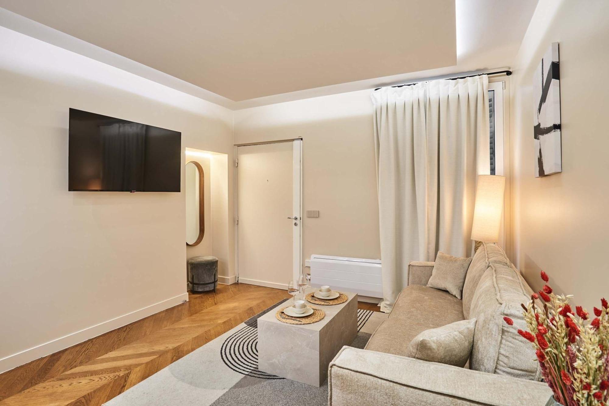 Apartment - Ponthieu - Elysees
