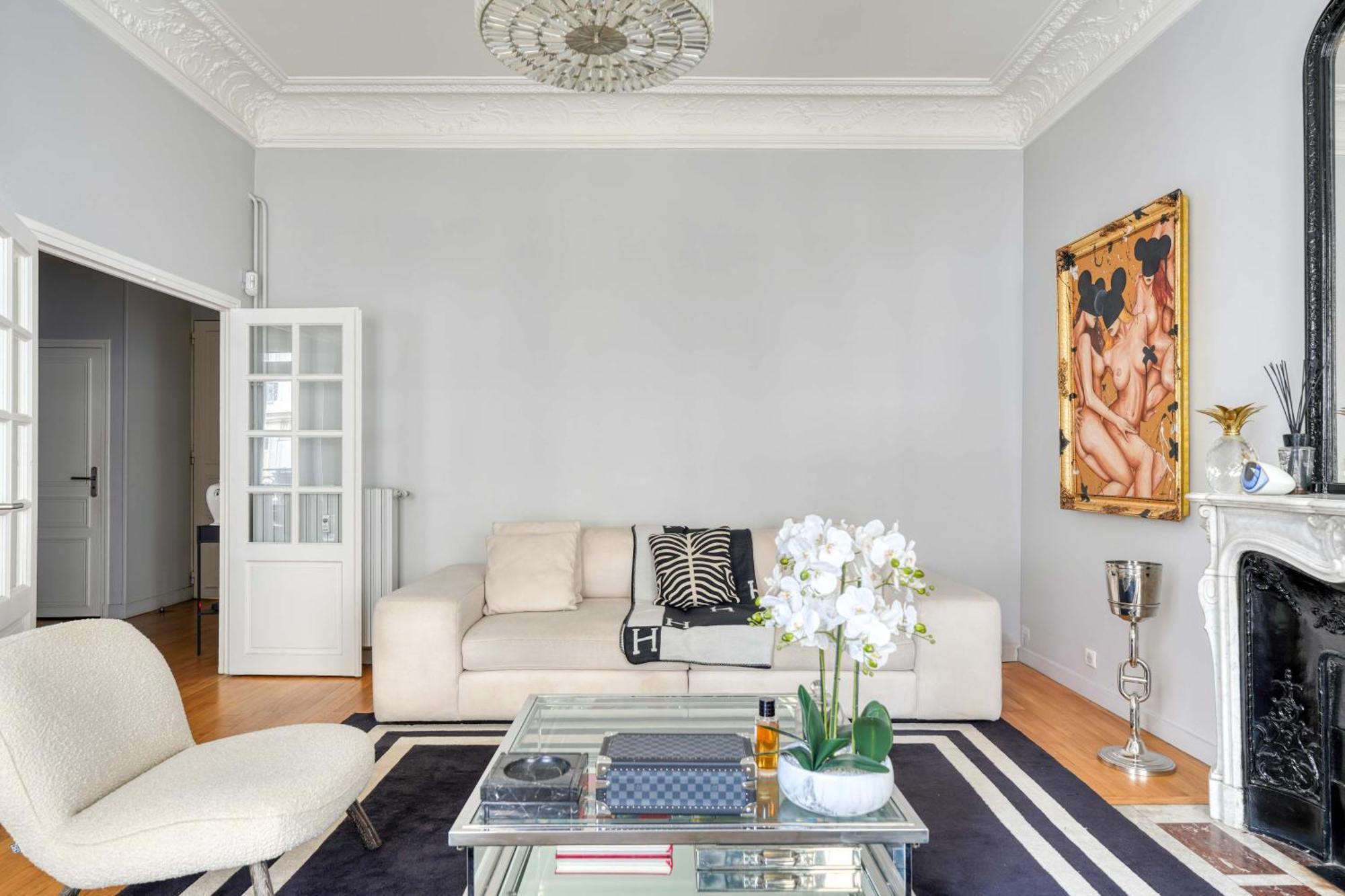 Bugeaud Luxury * Paris