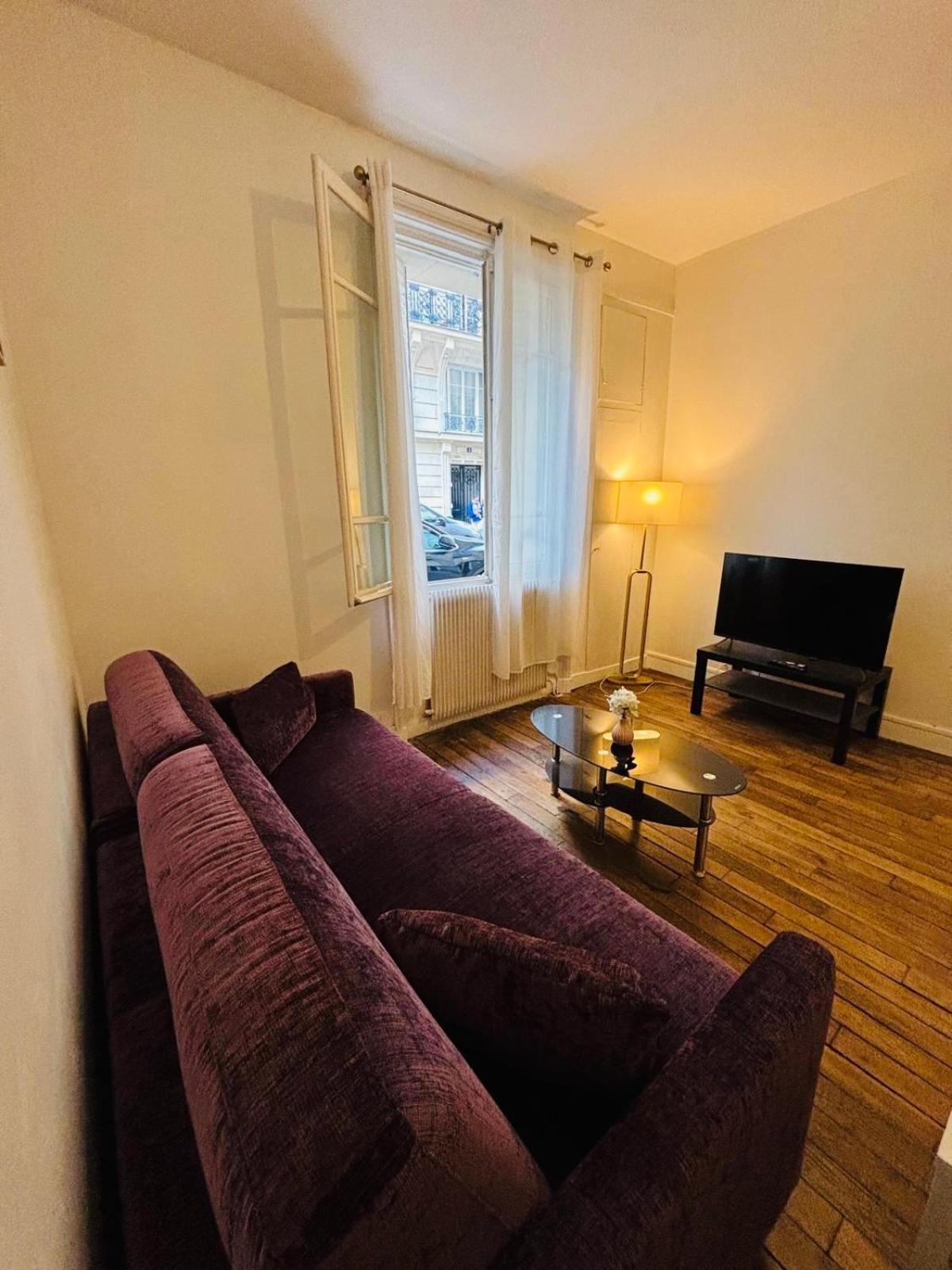 Boucicaut Tour Eiffel Apartment
