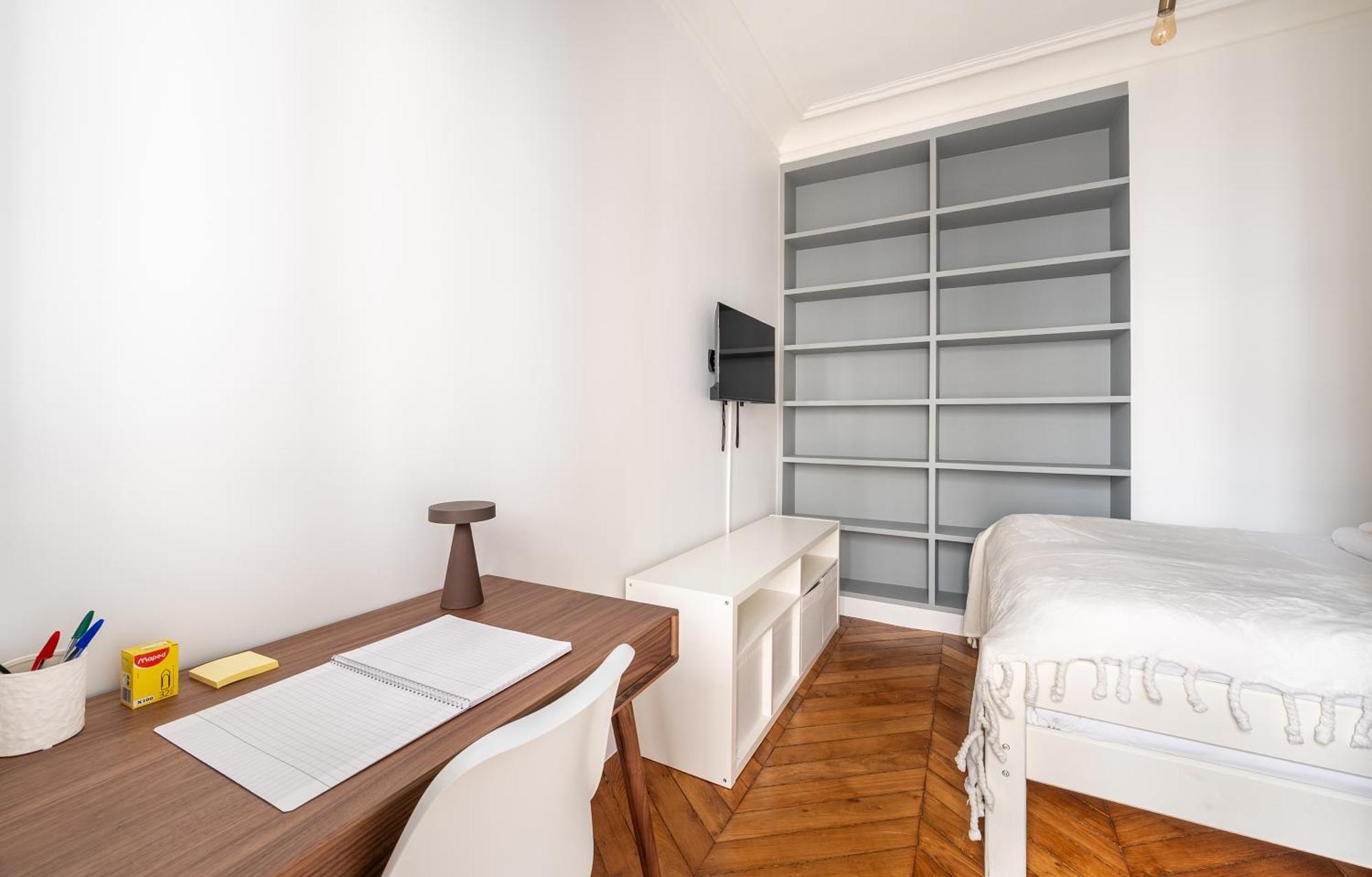 Apartment Mobility Lease - Luxembourg Gardens & Montparnasse *