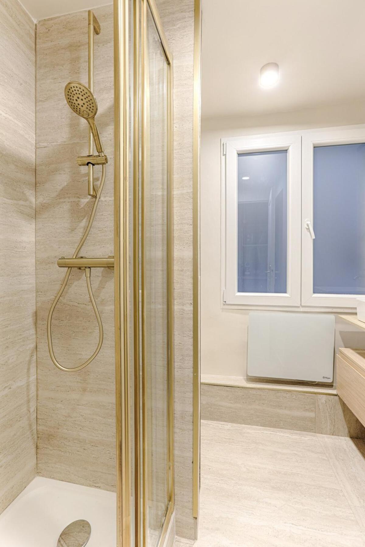 Apartment De Charme Rue Lafayette 4p-1br