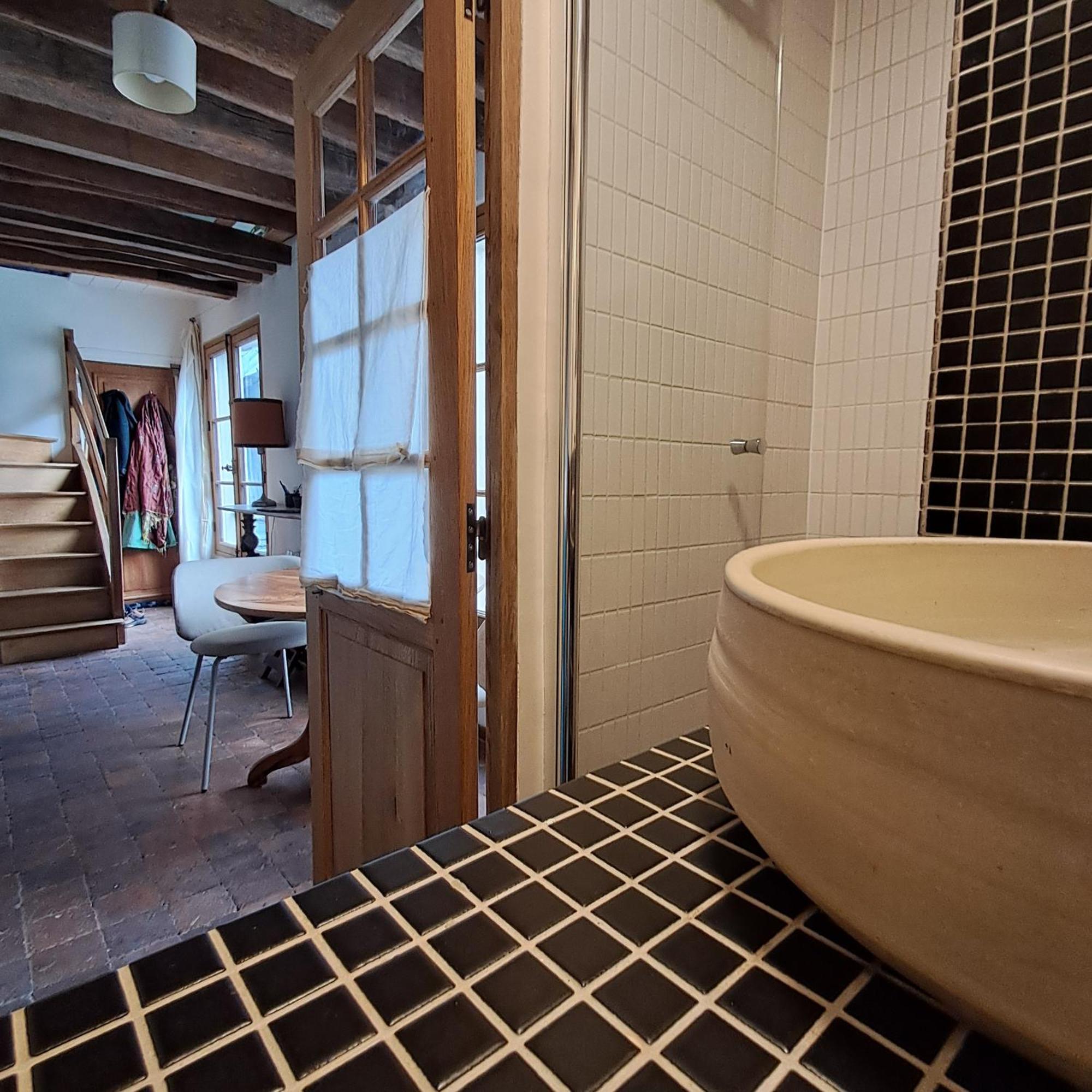 Unit 019 Ile Saint Louis Duplex Cosy Flat 3 Pax *