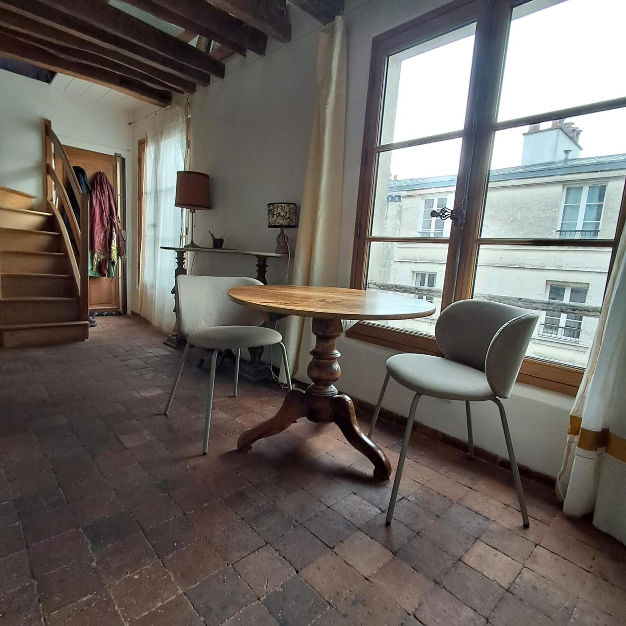 Unit 019 Ile Saint Louis Duplex Cosy Flat 3 Pax Apartment *