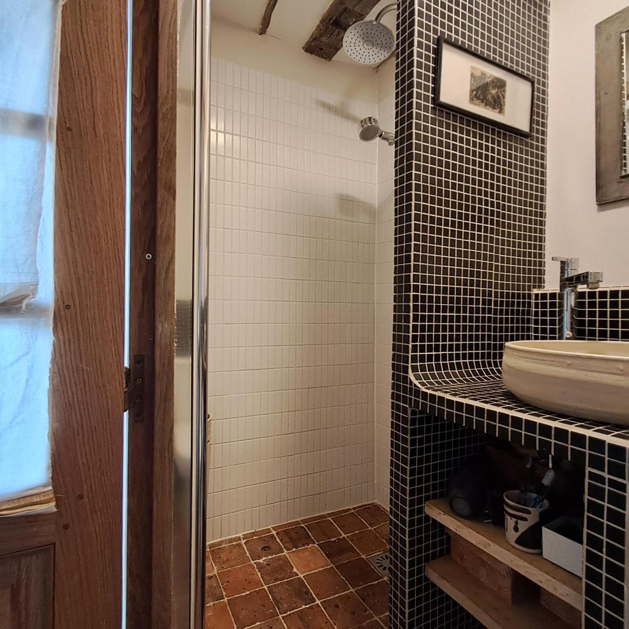 Unit 019 Ile Saint Louis Duplex Cosy Flat 3 Pax Apartment