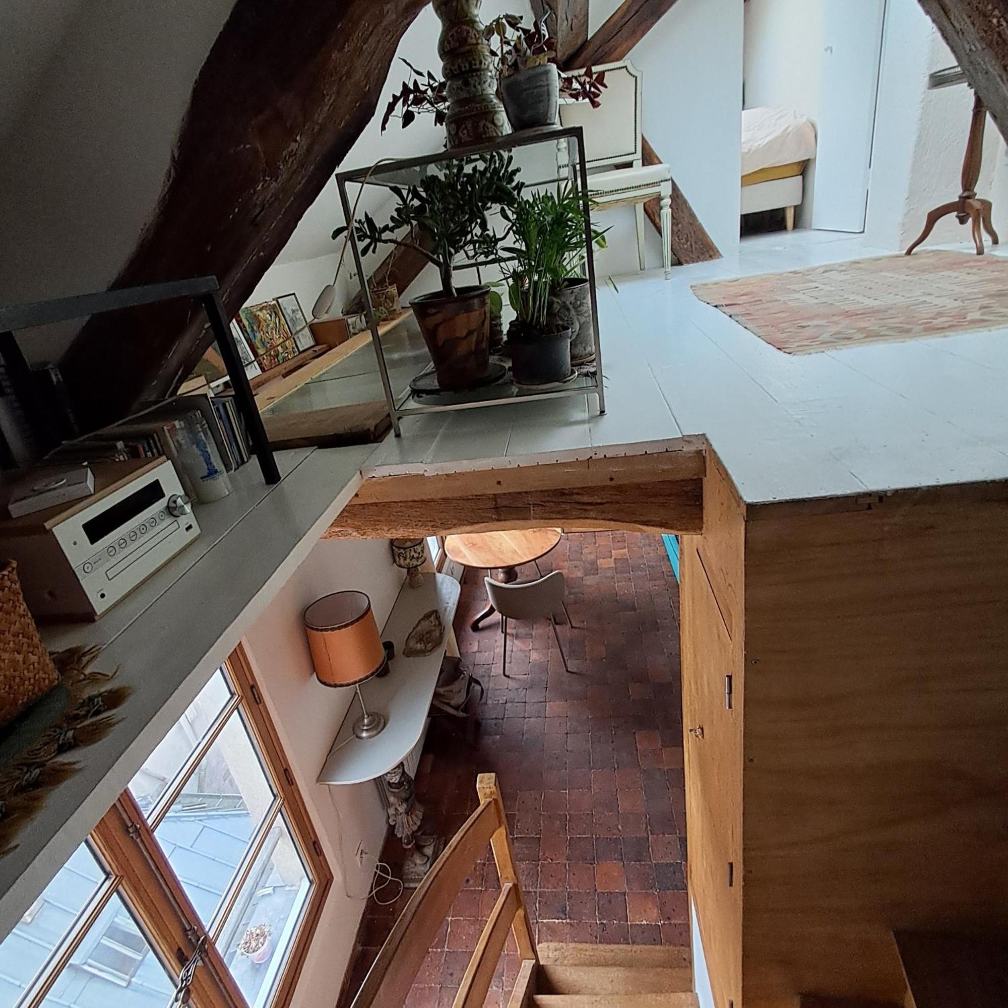 Apartment Unit 019 Ile Saint Louis Duplex Cosy Flat 3 Pax *