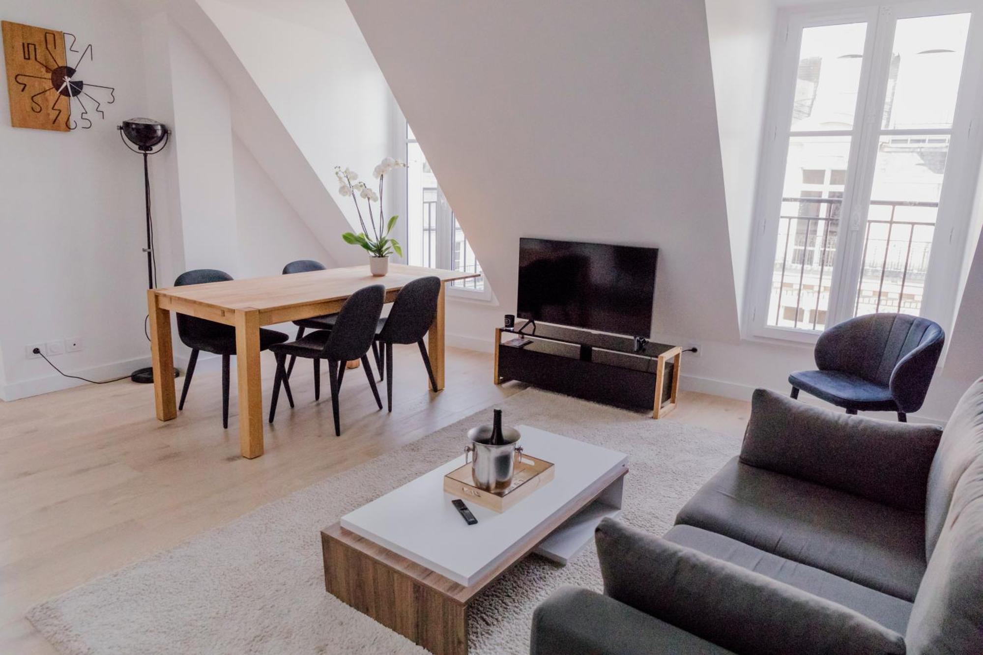 Luxueux Duplex Elysees 240m2 Apartment Paris