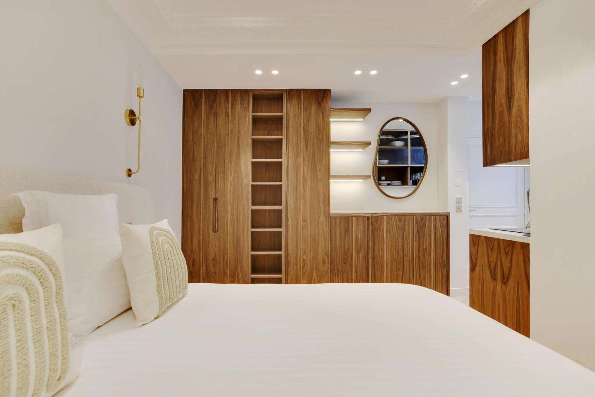 Maison Galante's With Services In La Madeleine - Opera Apartment Paris