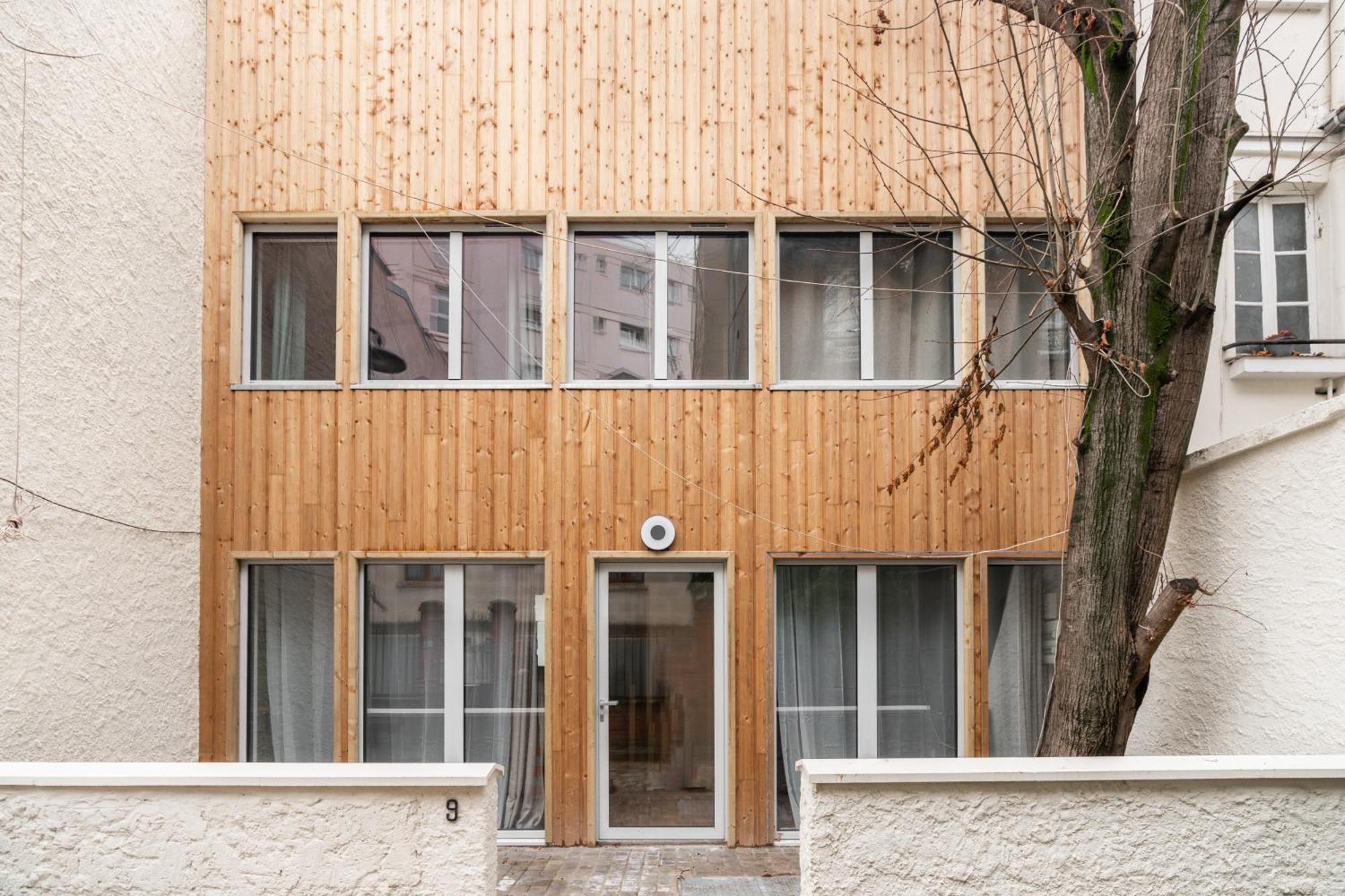 Stunning New In Paris
