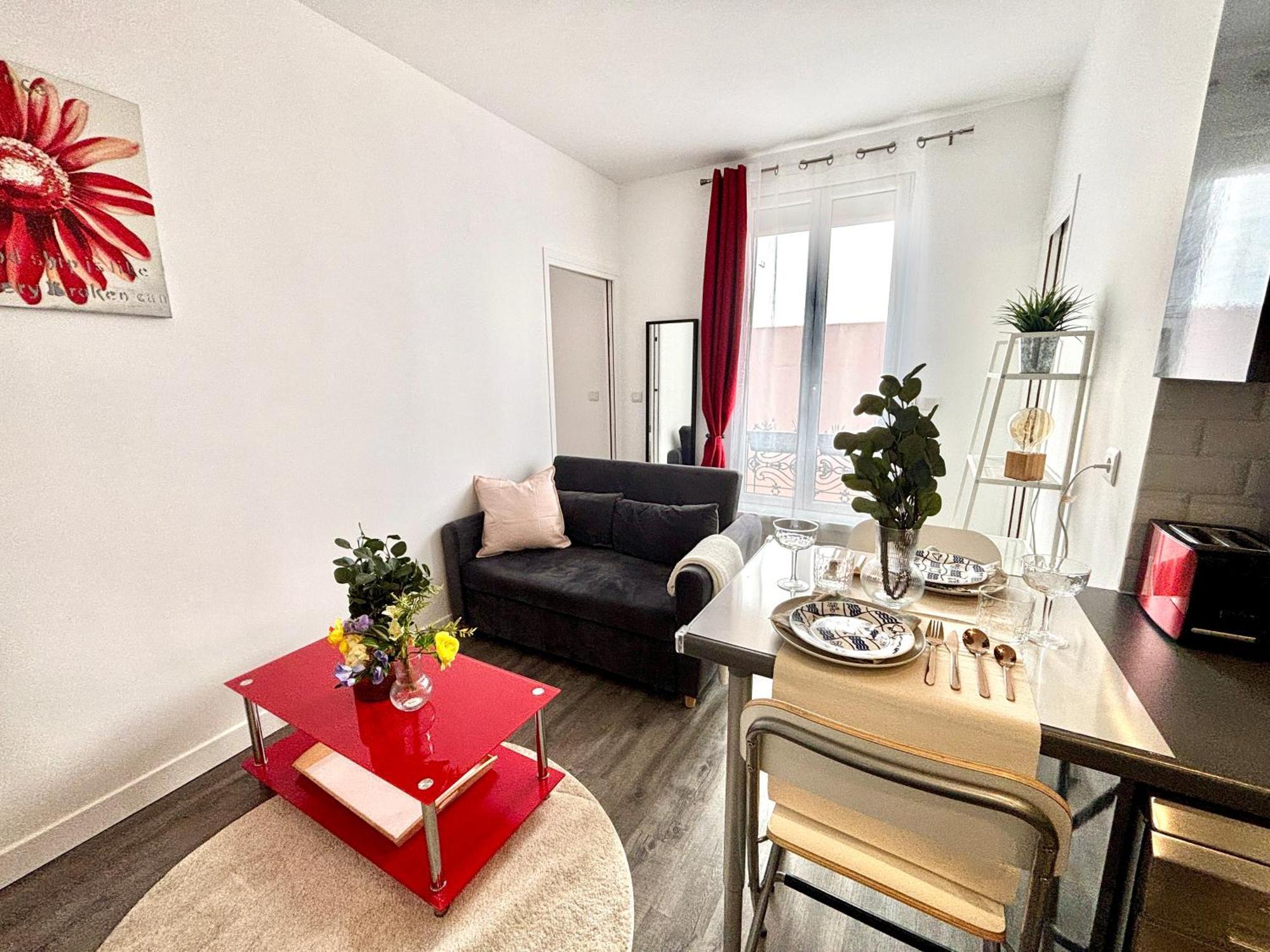 Place Monge 3 Guests Apartment Paris
