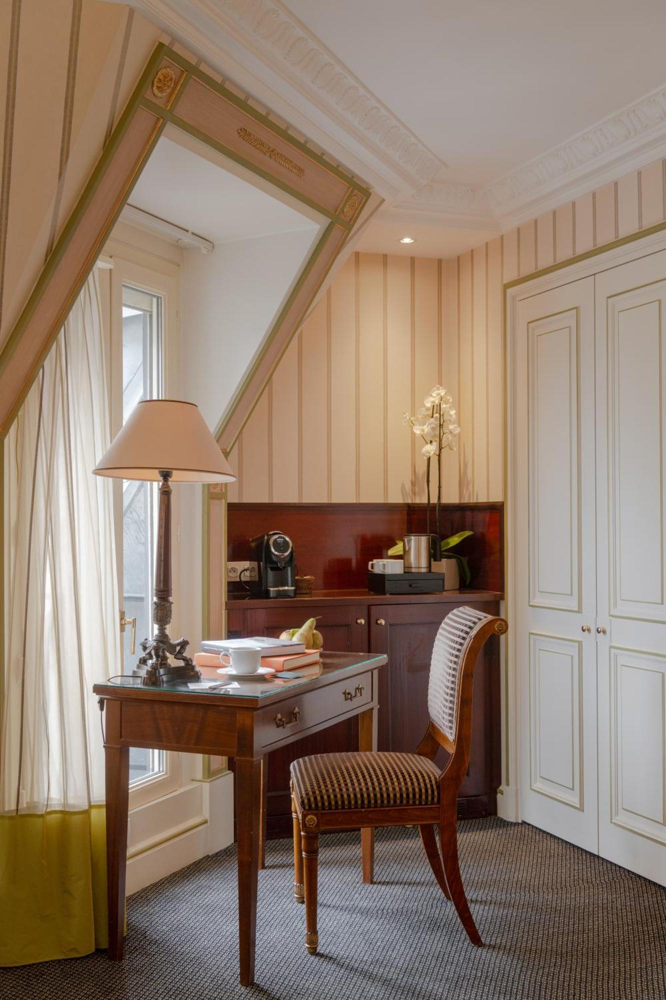 Napoleon Hotel Paris