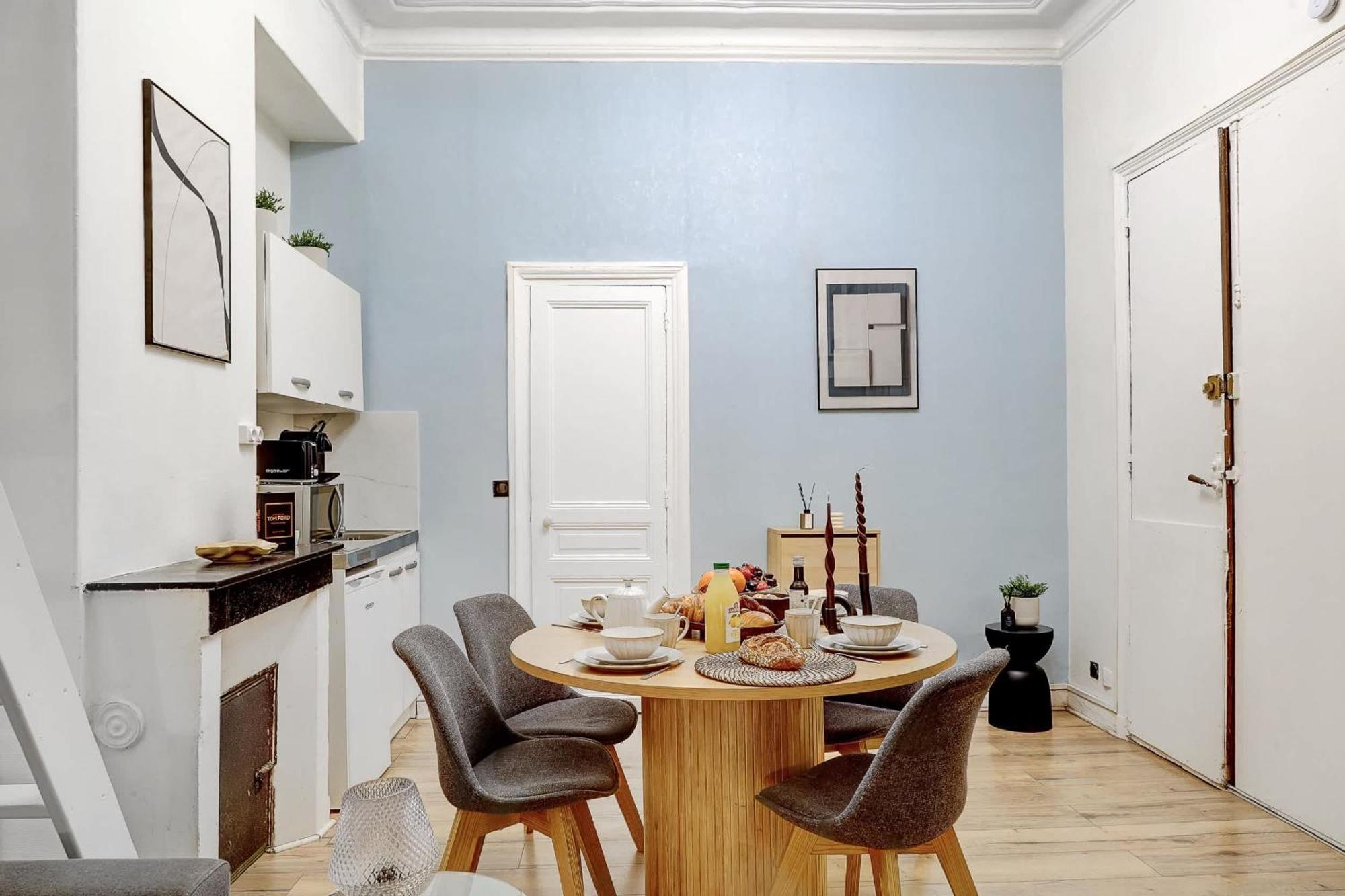 Charme Parisien Cosy Pour 4 Personnes Apartment Paris