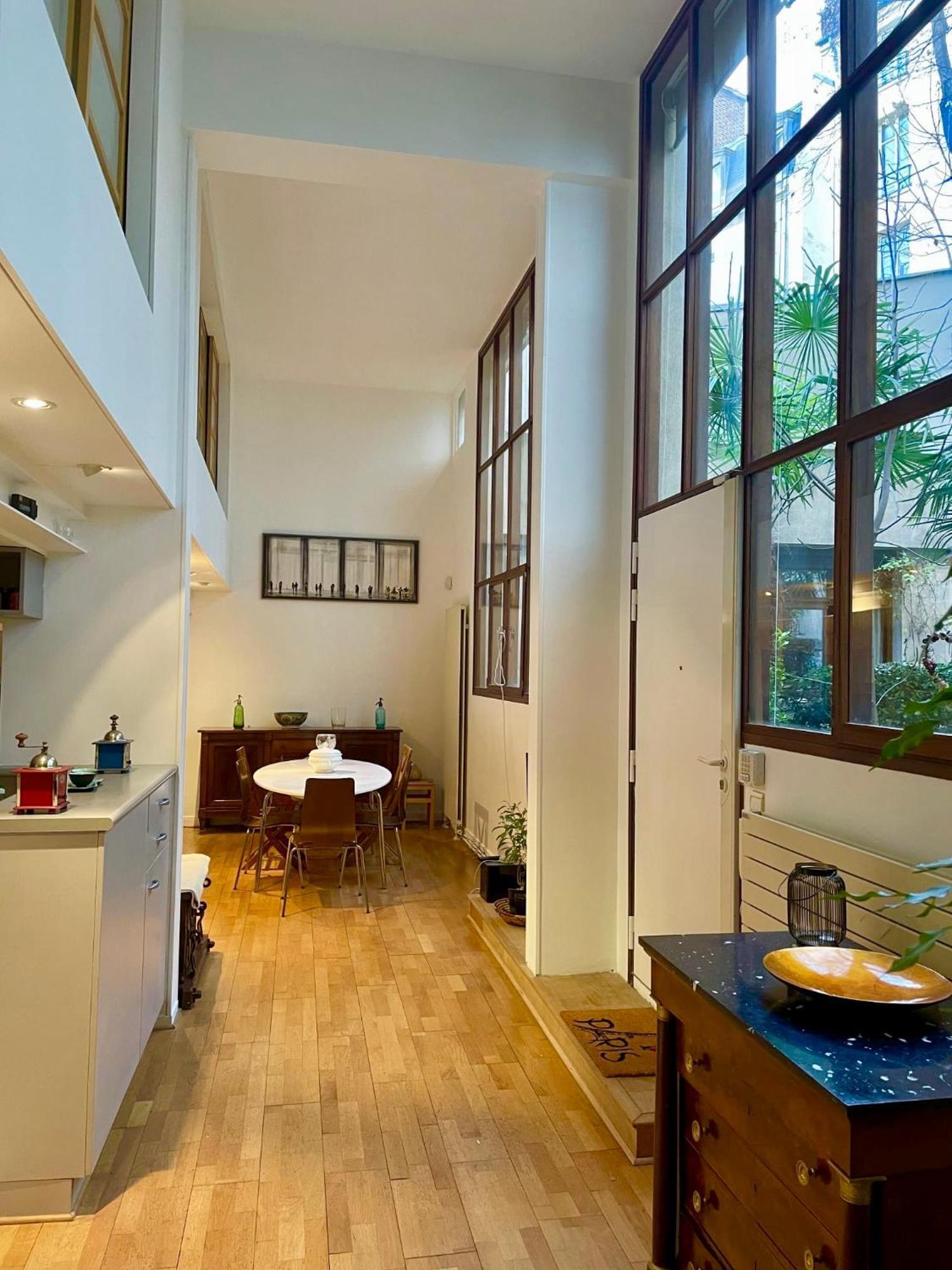 Appartement Loft On A Garden, Charm & Calm And Elegant *