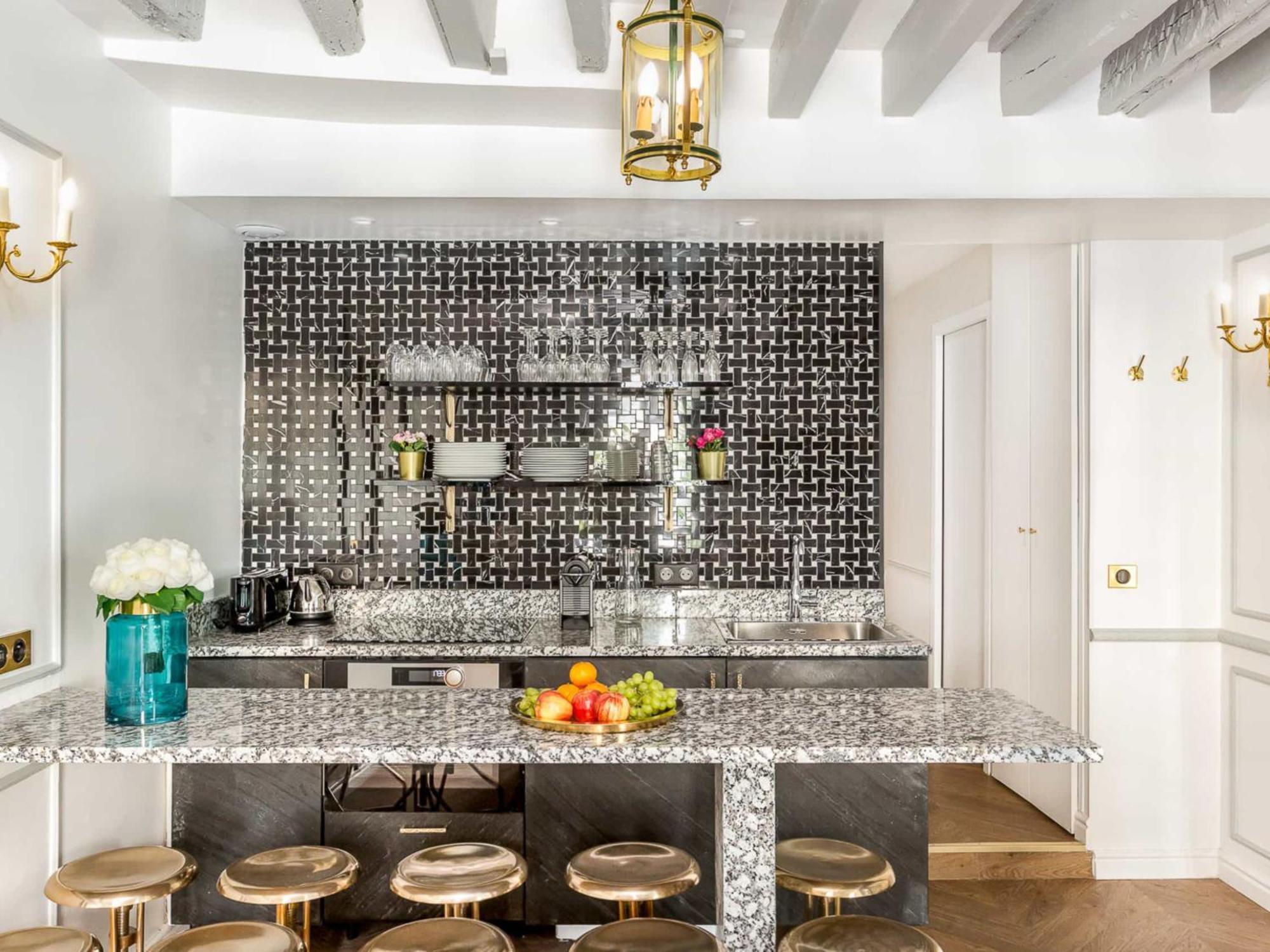 Luxury 4 Bedroom 3 Bathroom Aristocratic - Louvre Appartement *