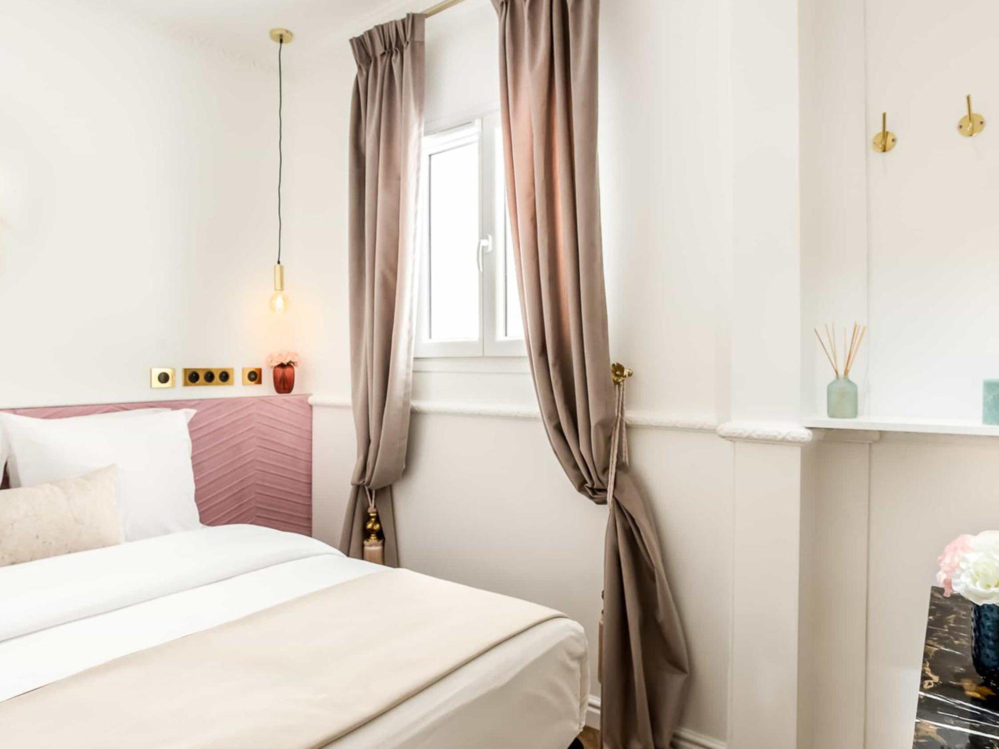 Luxury 4 Bedroom 3 Bathroom Aristocratic - Louvre * Paris