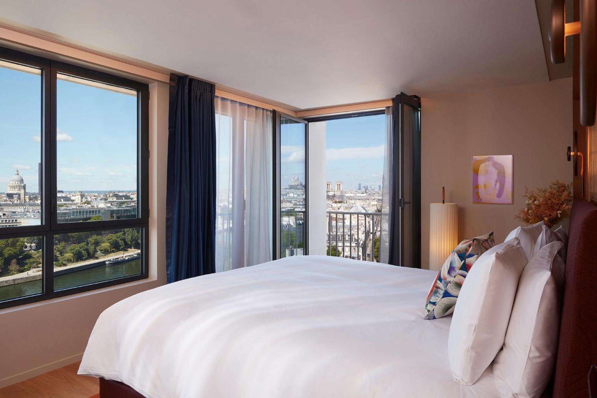 So/ Hotel