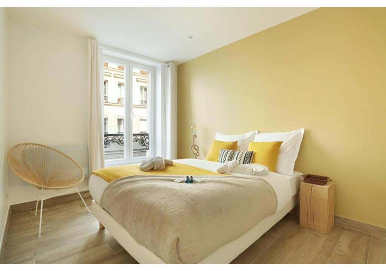 Apartment Center Of By Prestige Paris