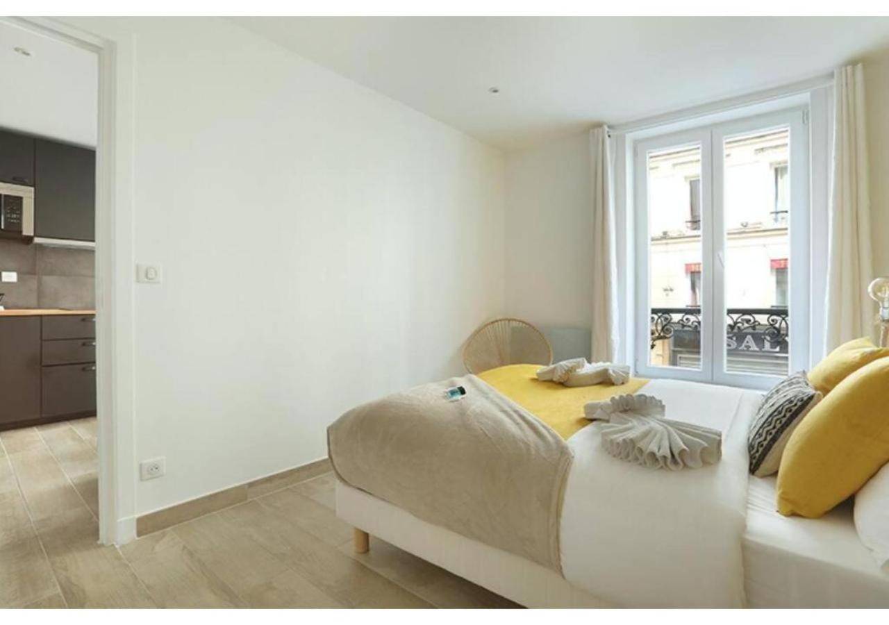 Center Of By Prestige * Paris