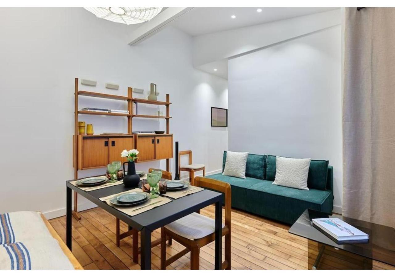 In The Center Of By Prestige Apartment Paris