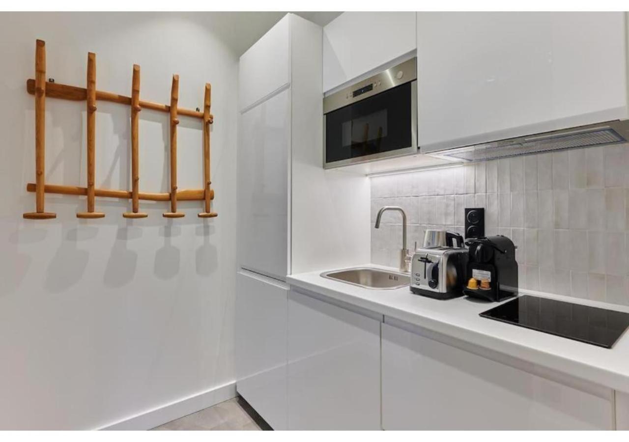 Apartment In The Center Of By Prestige