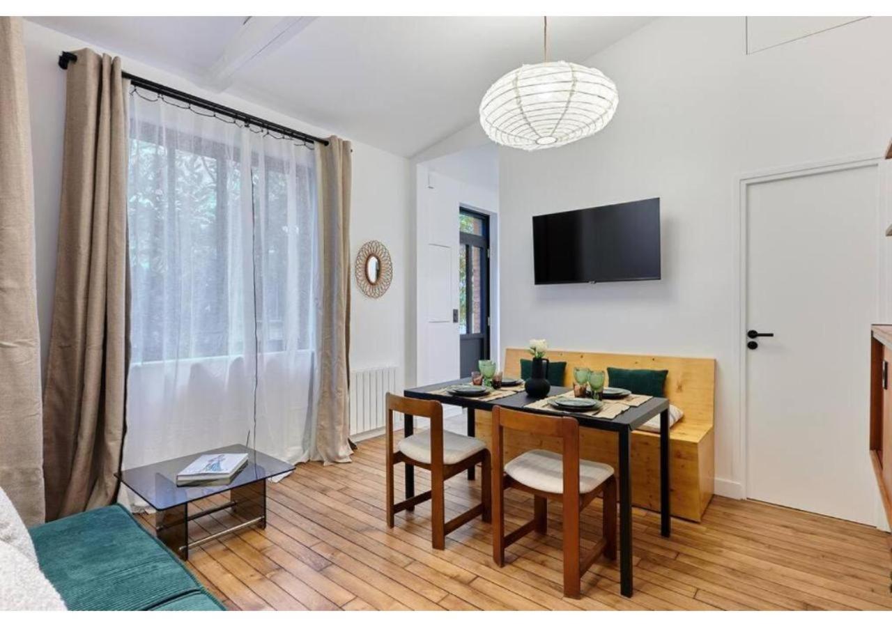 Apartment In The Center Of By Prestige