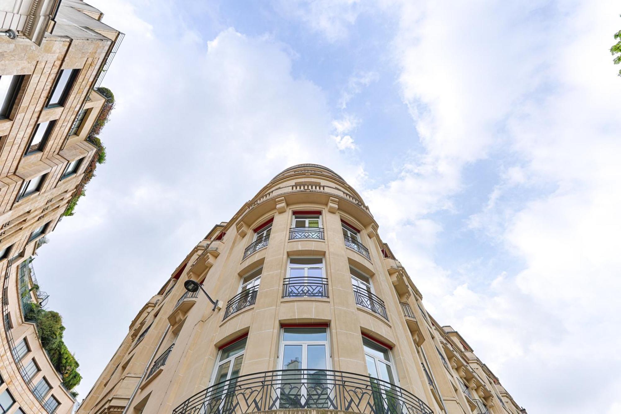 Apartment Appartement De Luxe Avec Terrasse Sur Les Champs Elysees *