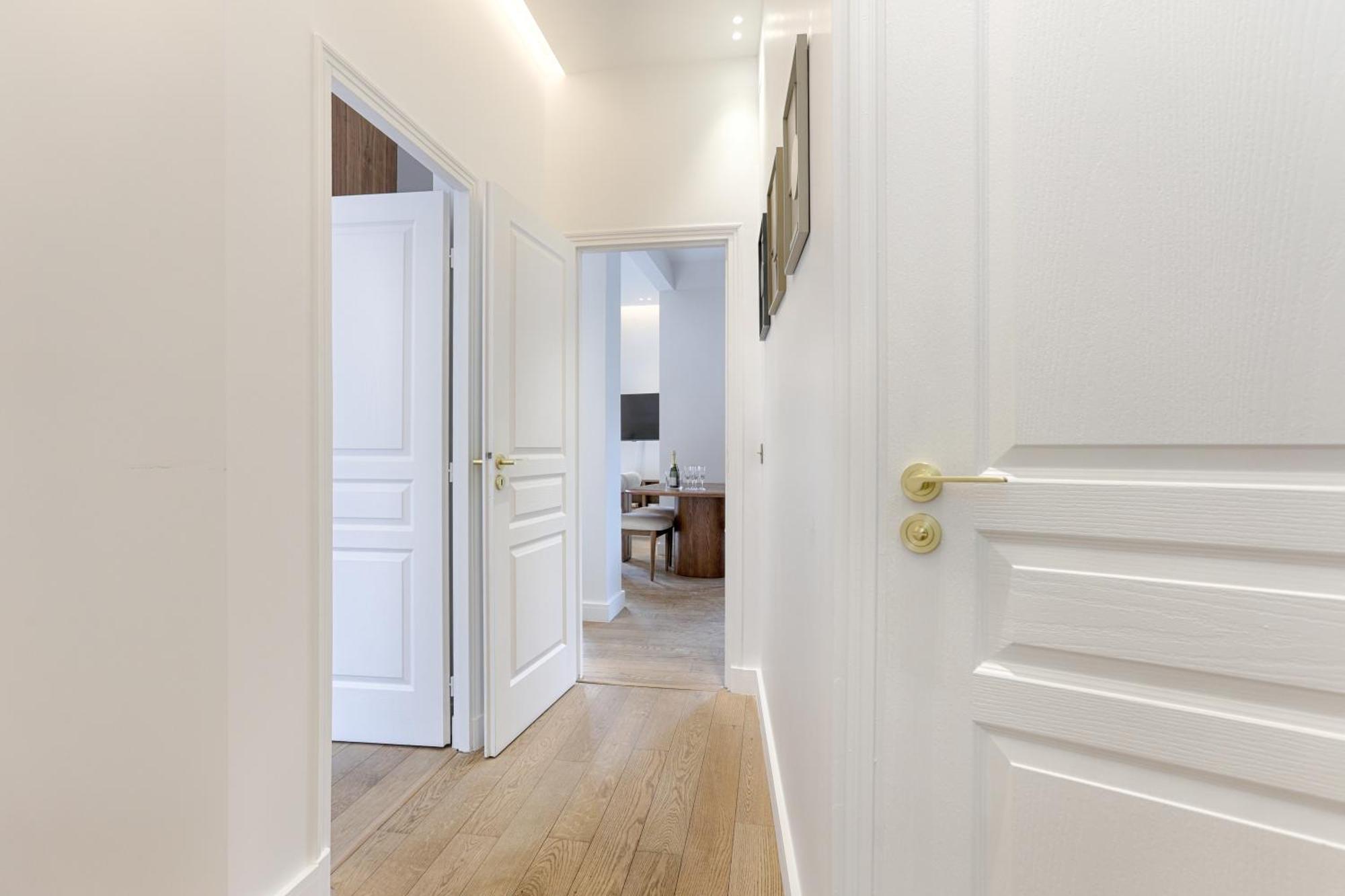 Appartement De Luxe Avec Terrasse Sur Les Champs Elysees