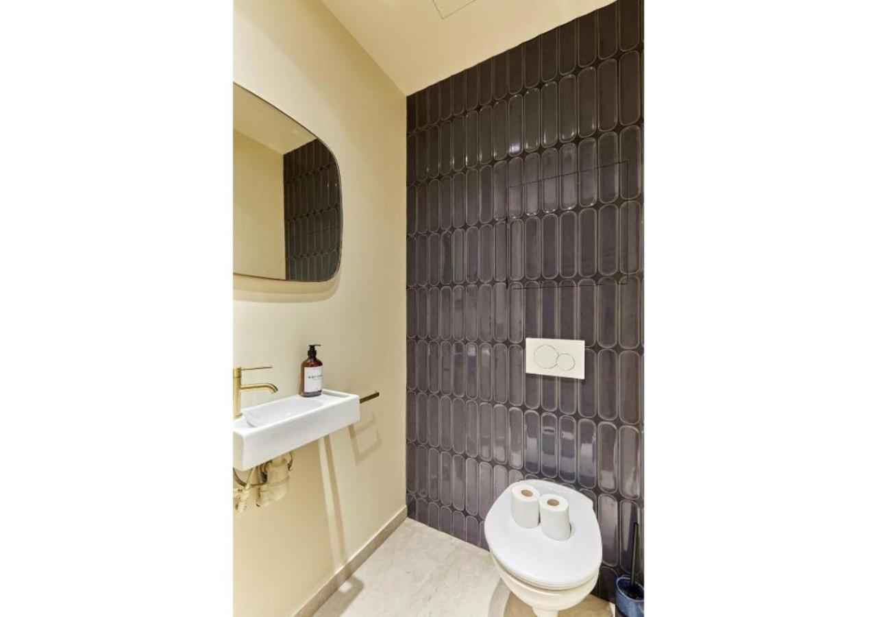 Incredible Ac 3 Bedrooms Center Of By Prestige *