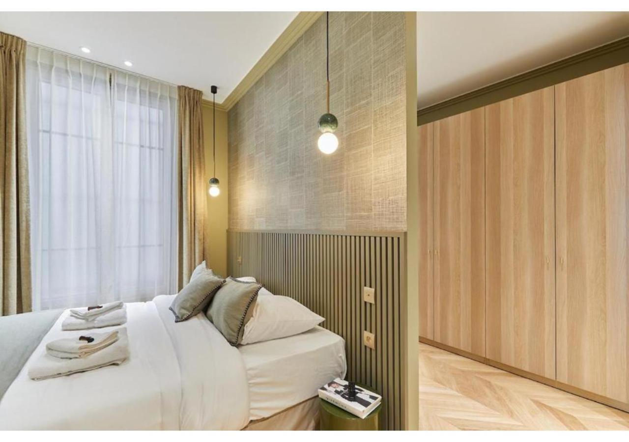 Incredible Ac 3 Bedrooms Center Of By Prestige Apartment *