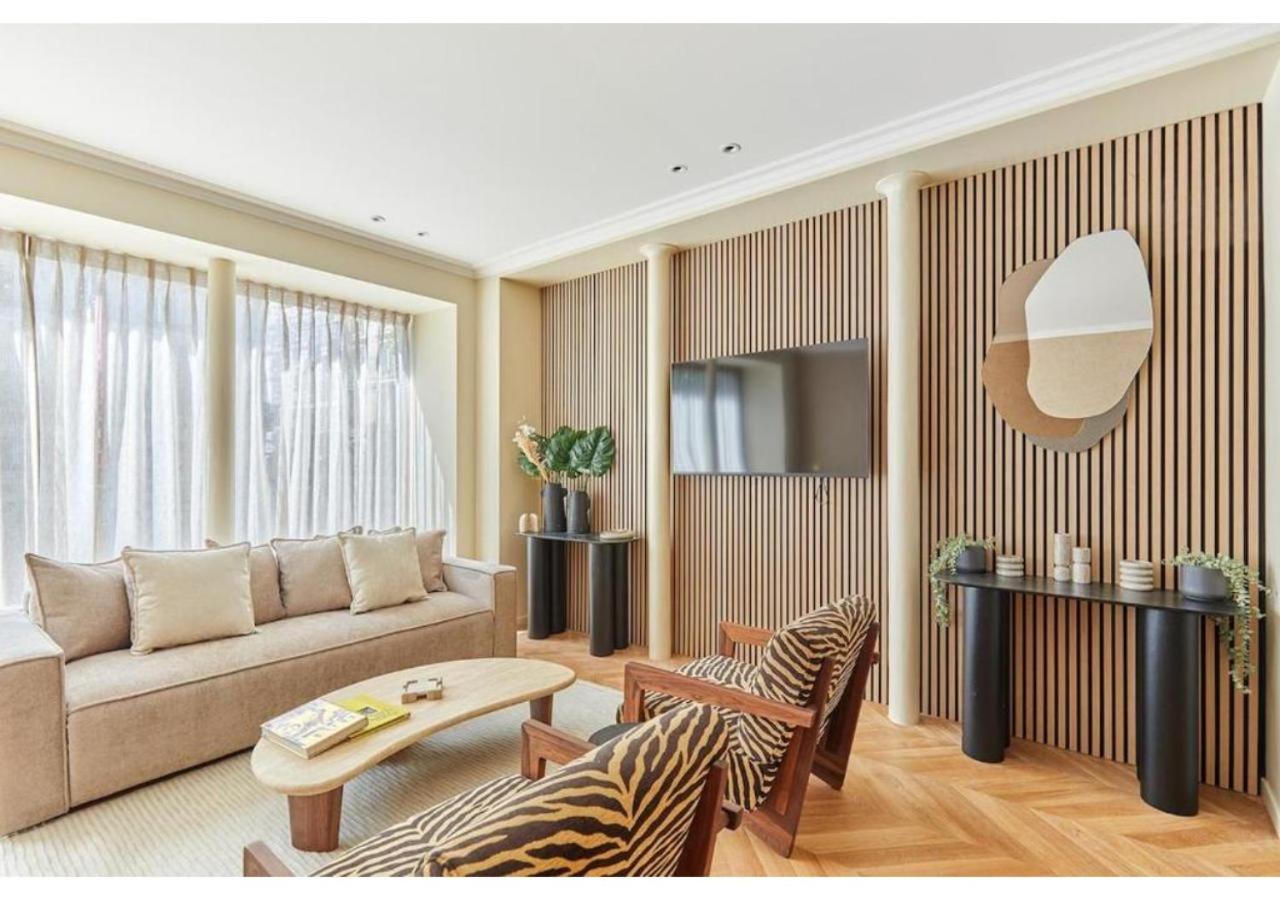 Incredible Ac 3 Bedrooms Center Of By Prestige Apartment Paris