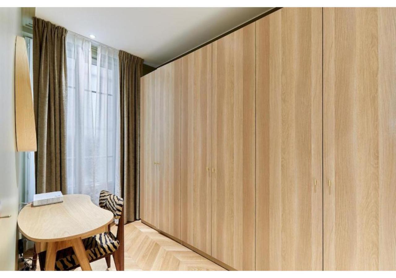 Incredible Ac 3 Bedrooms Center Of By Prestige Paris