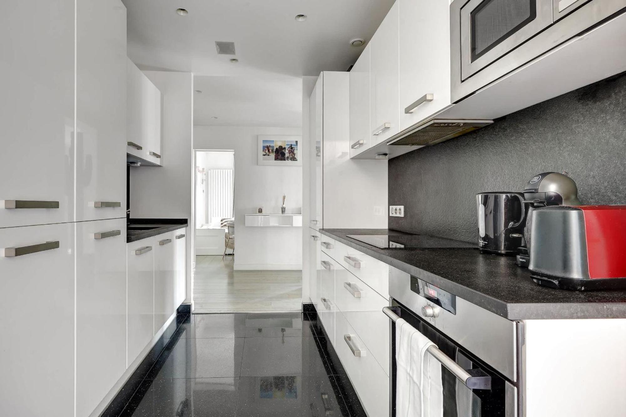 Elegant 3br Champs-elysees & Arc De Triomphe Apartment