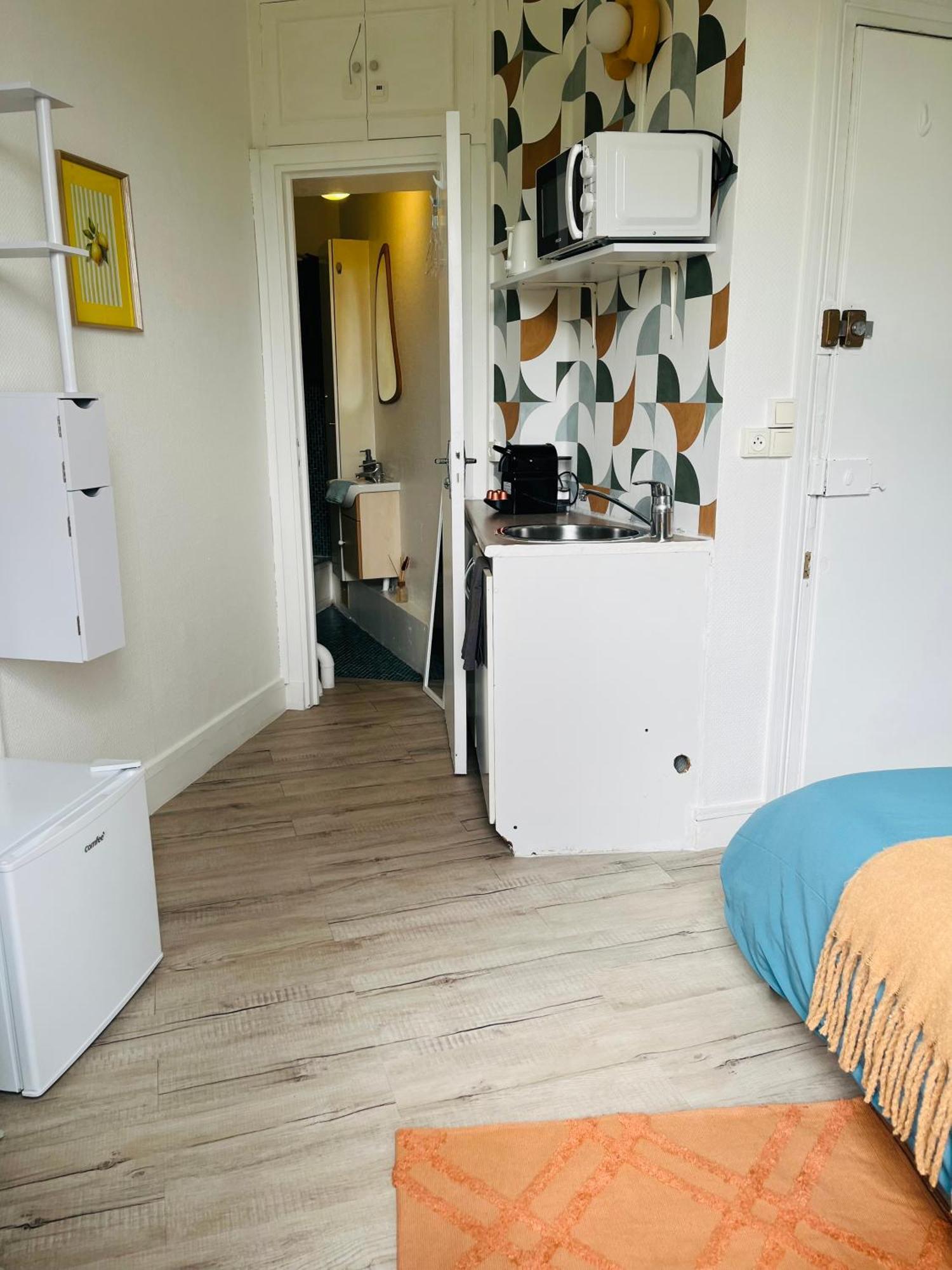 Place Equipe Au Coeur De Avec Vue Sur L'arc De Triomphe Et La Tour Eiffel Homestay *