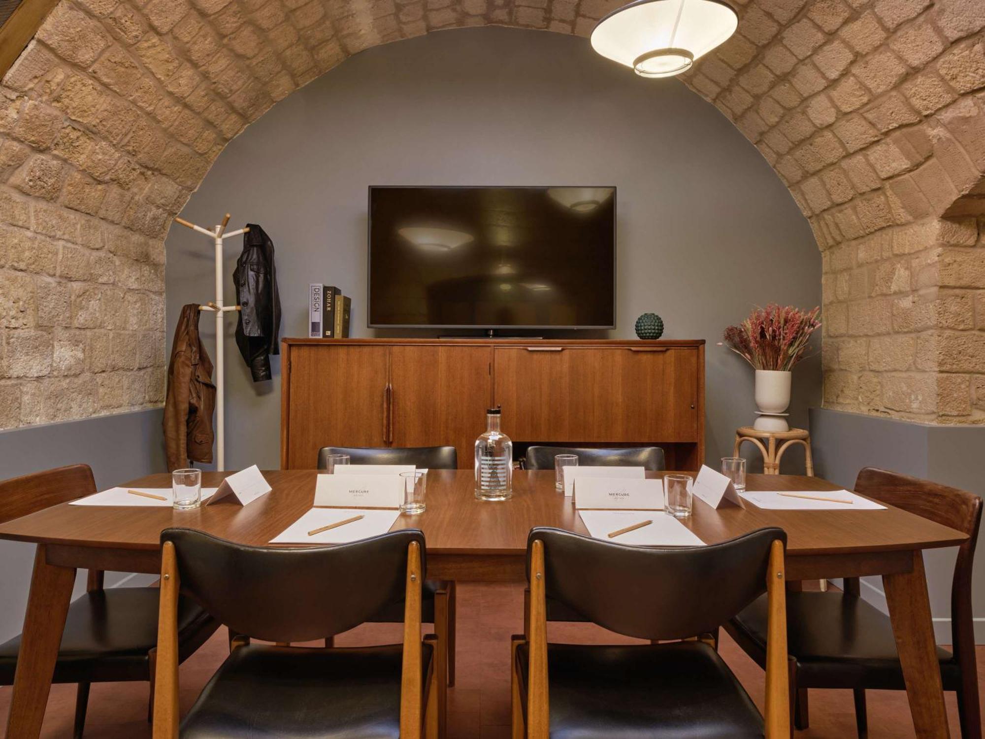 Mercure Notre Dame Saint Germain Des Pres 4*