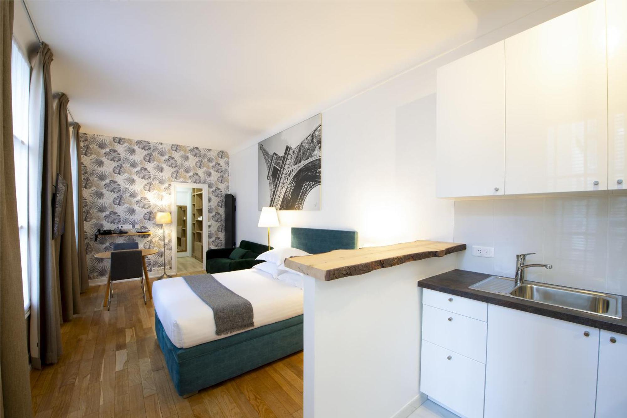 For Work In Center Apartment