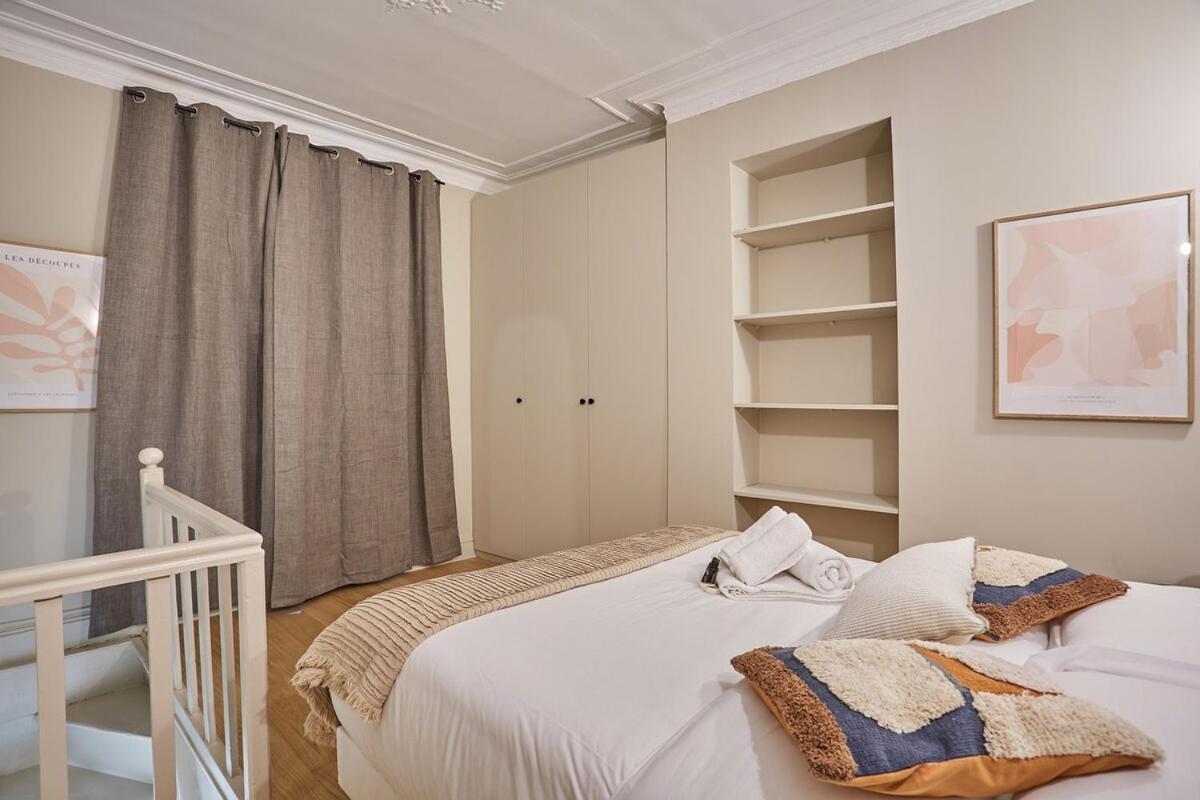 Duplex Beaubourg Le Marais By Prestige Apartment Paris
