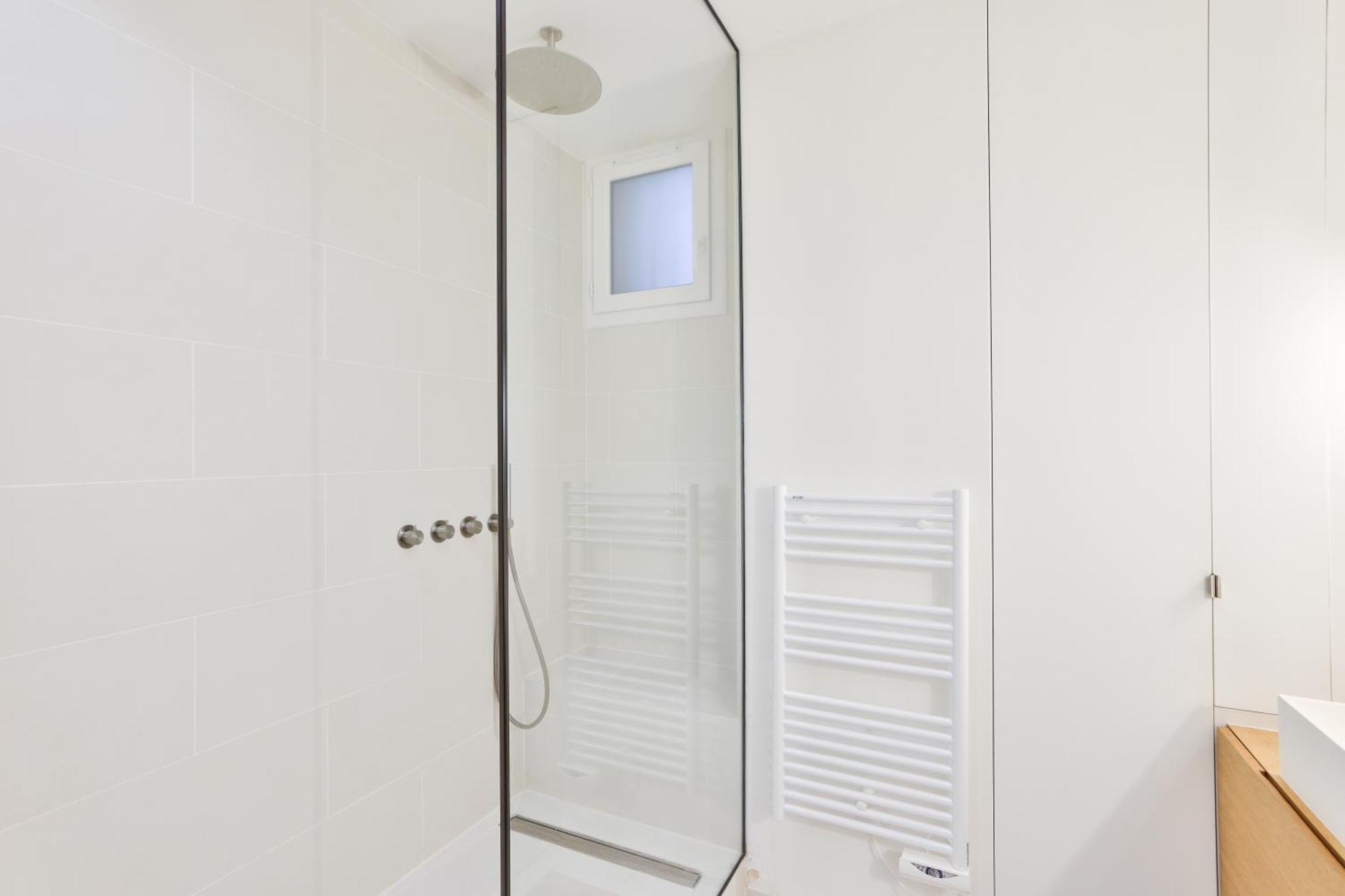 Stylish 2br In Private Mansion At Rue De Passy Apartment