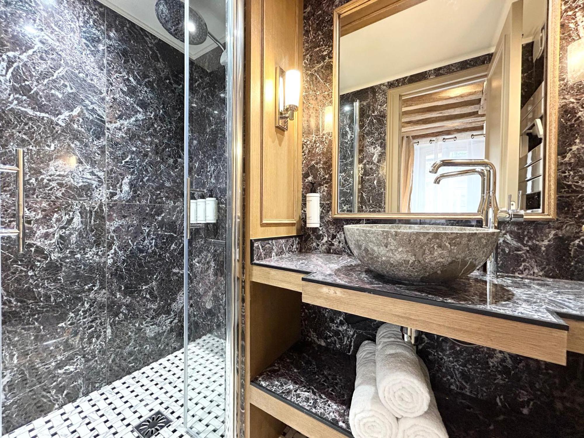 Apartment Merveil - Signature - Tour Eiffel - Bourgogne