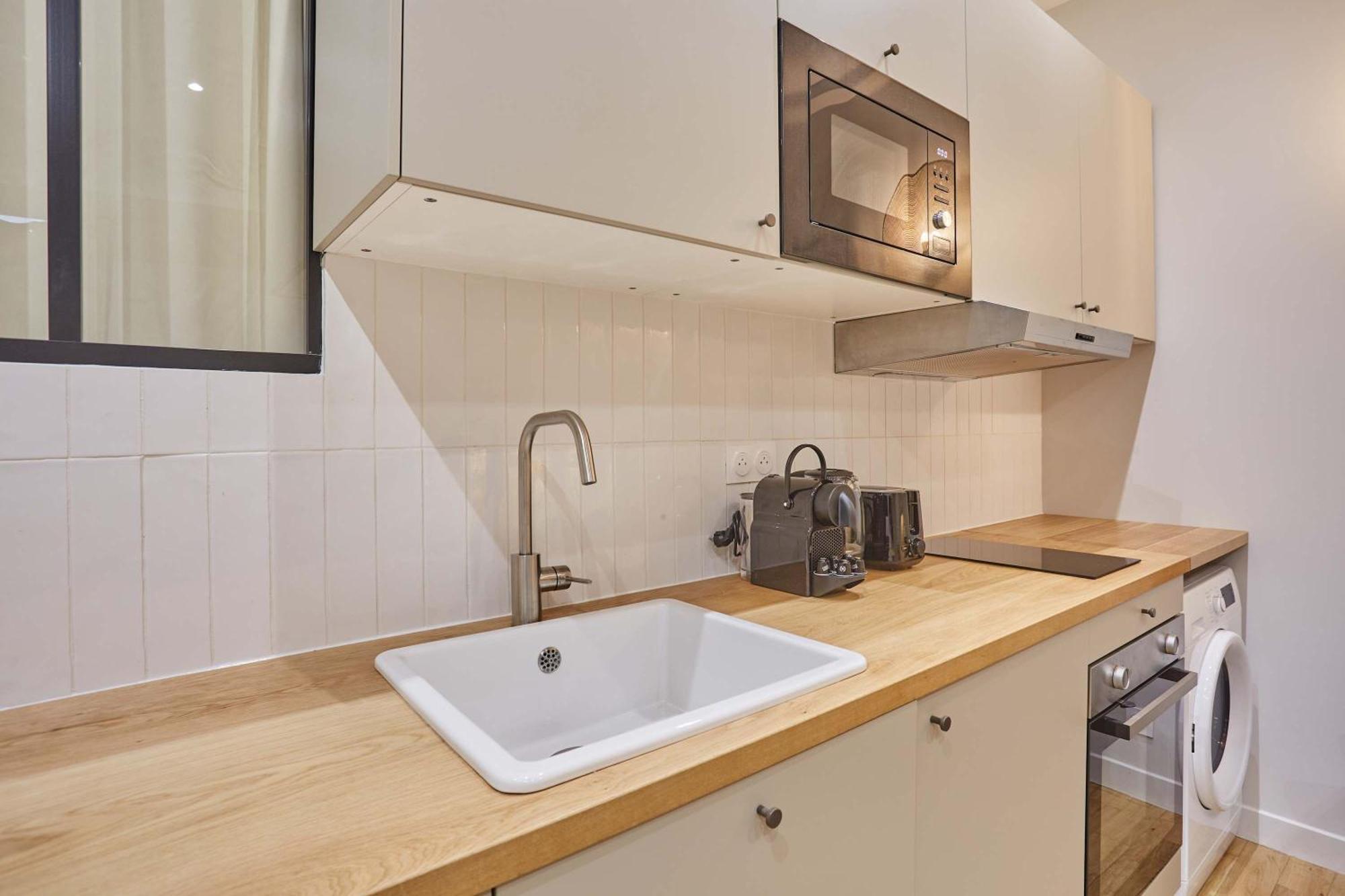 Apartment Superb 1 Bedroom Center Of By Prestige