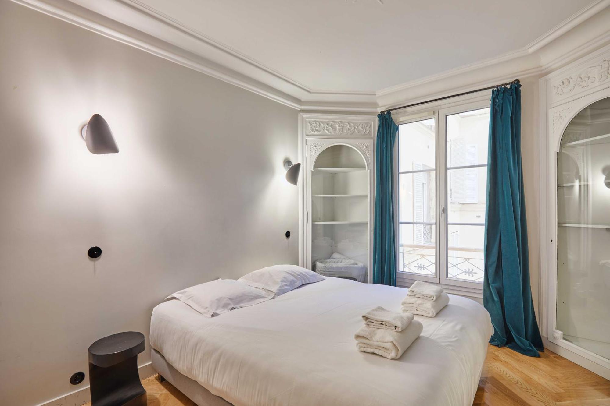 Cmg Batignolles/ Mairie Du 17ème Appartement