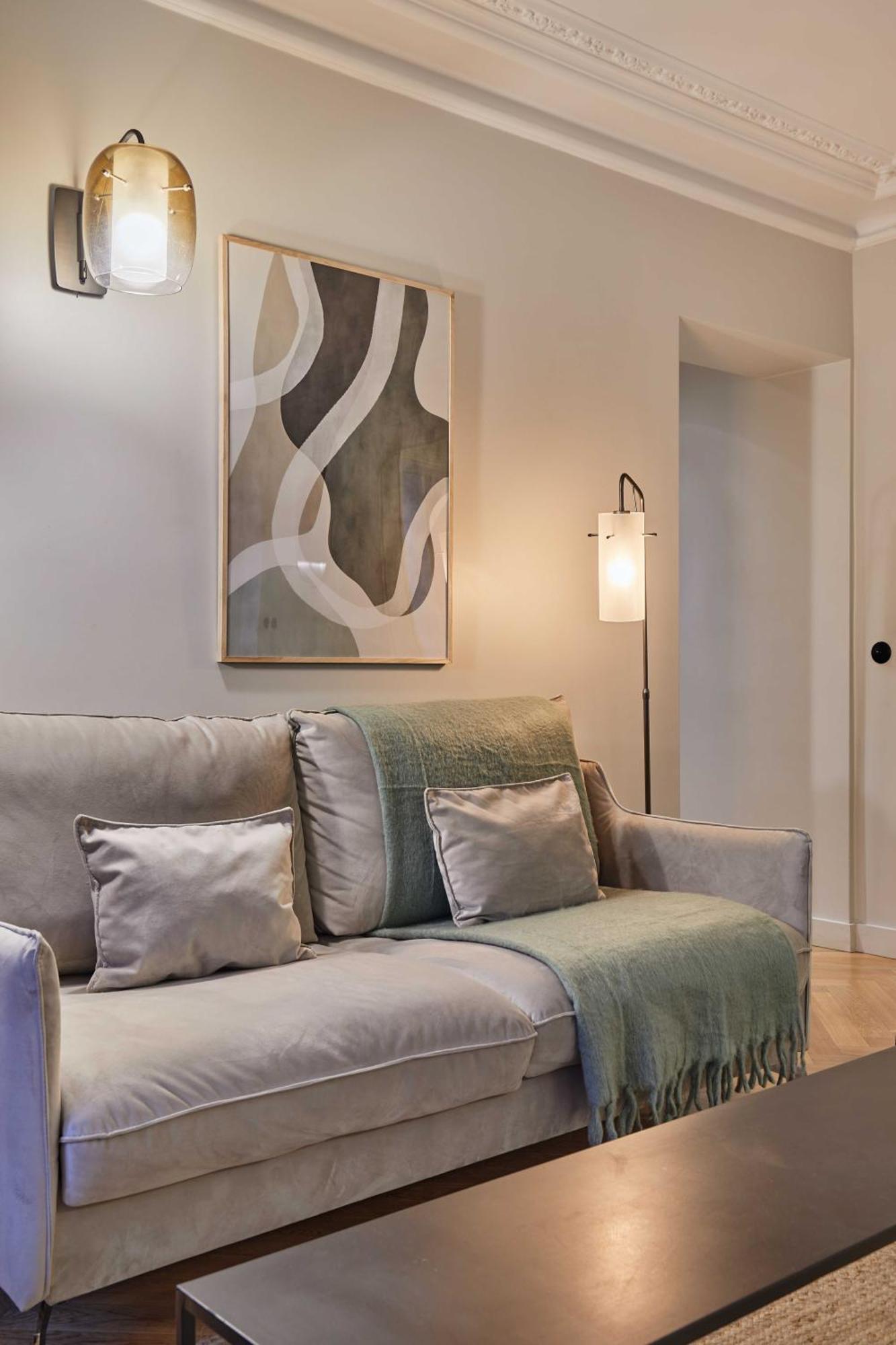 Cmg Batignolles/ Mairie Du 17ème Appartement Paris