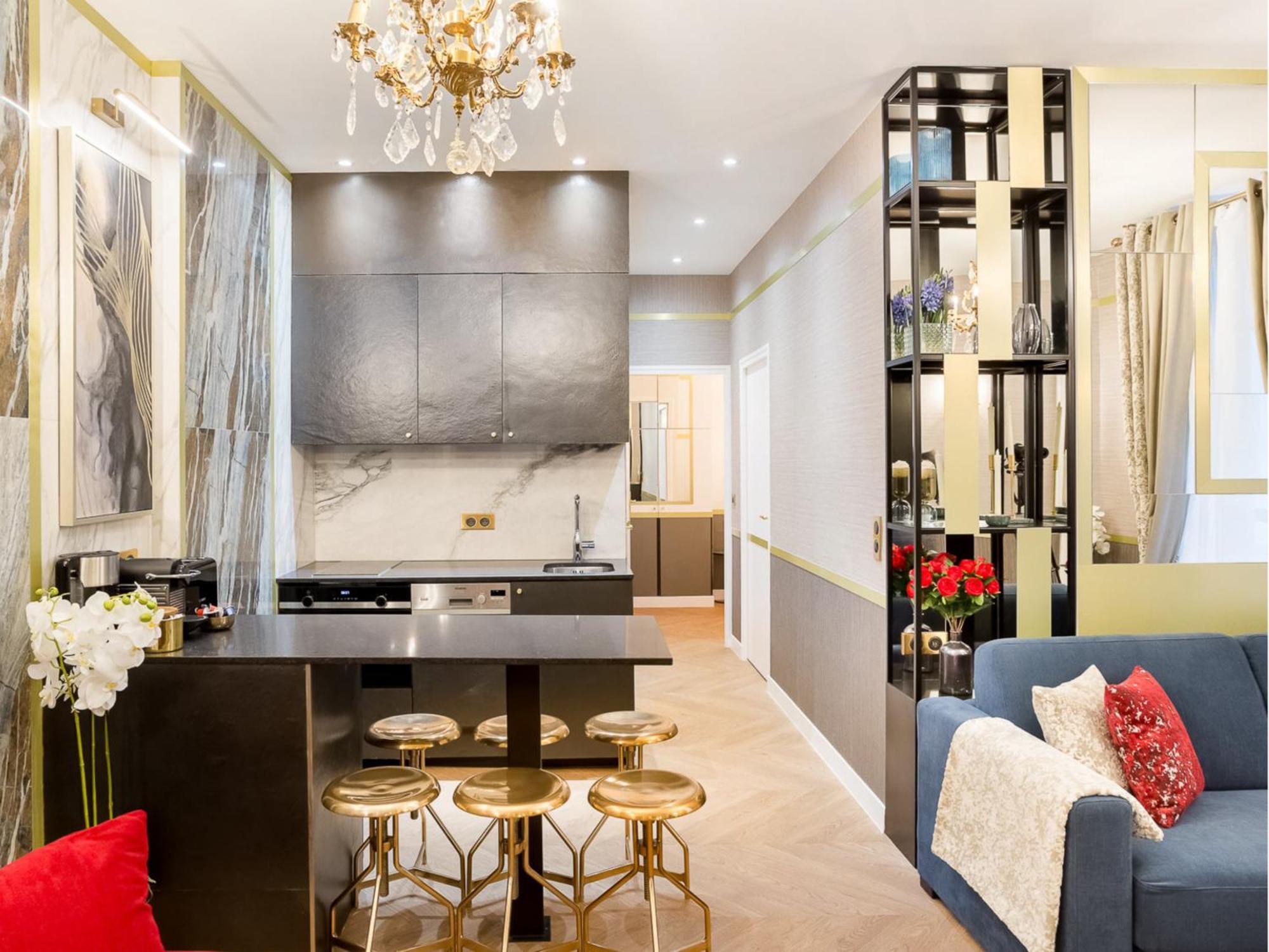 Merveil - Luxury - Tour Eiffel - Laos Apartment