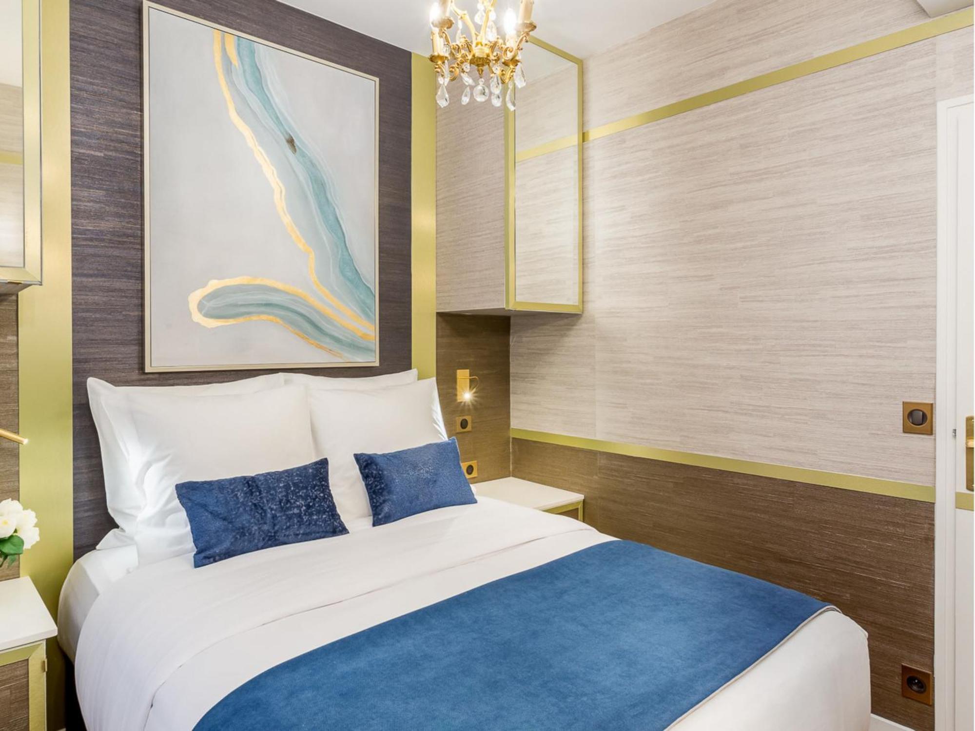 Merveil - Luxury - Tour Eiffel - Laos Paris