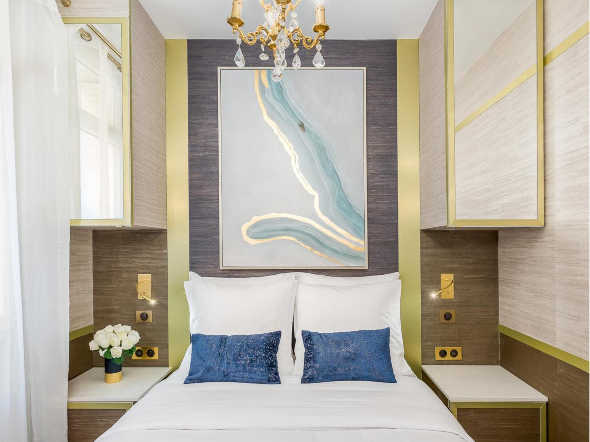 Merveil - Luxury - Tour Eiffel - Laos Apartment