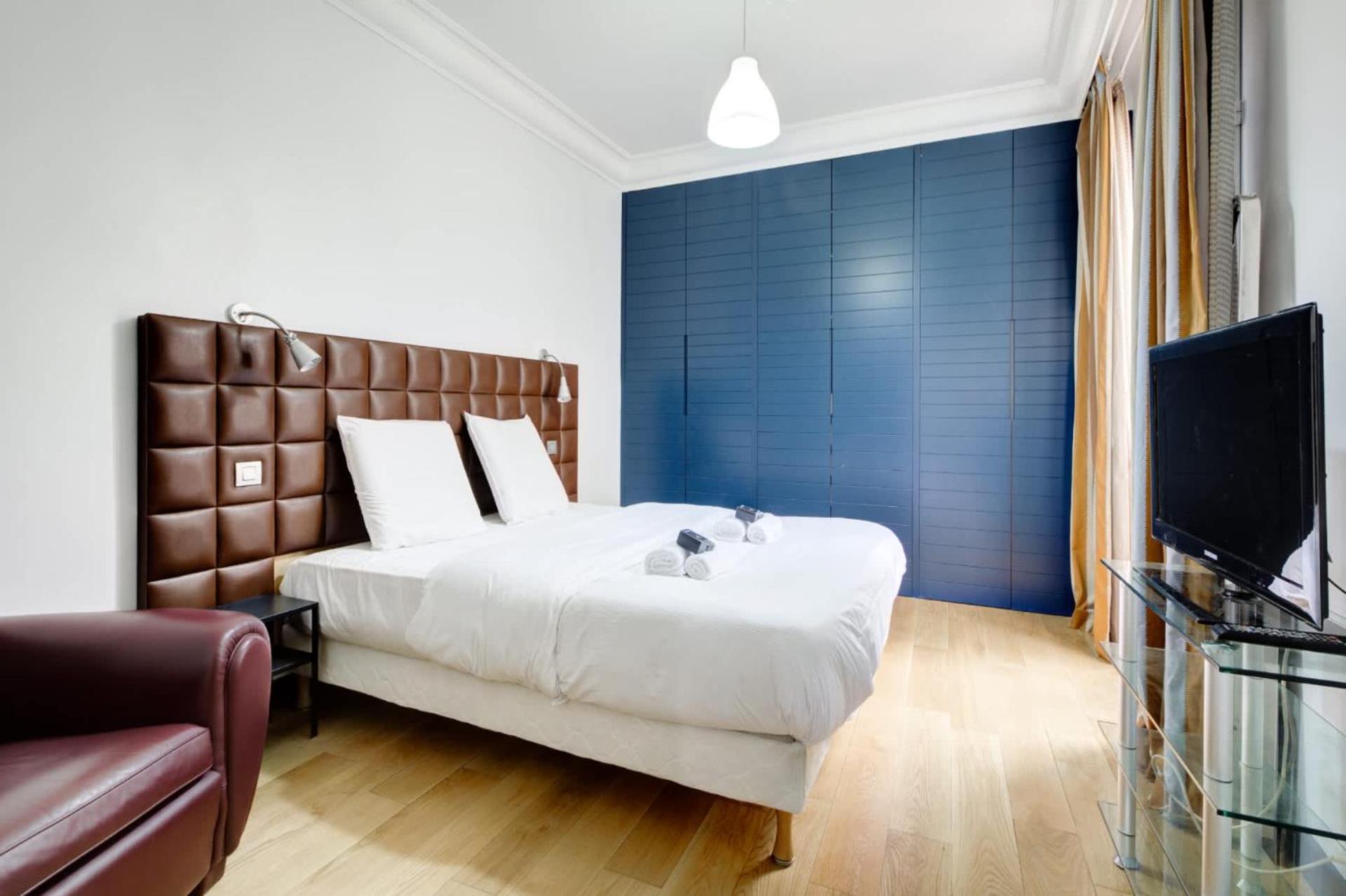 Apartment Moderne Avec Cuisine Equipee Et Balcon Paris