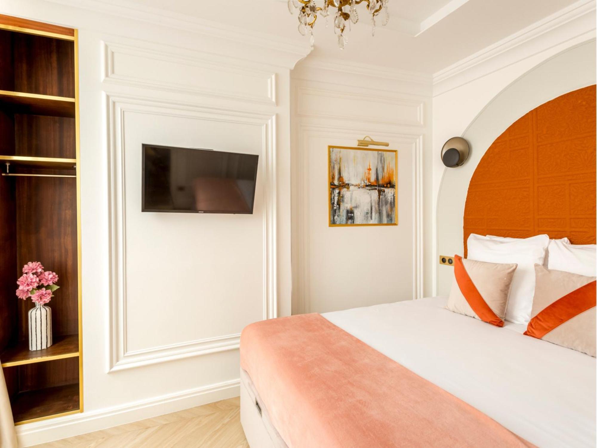 Luxury 2 Bedrooms - Louvre Museum *