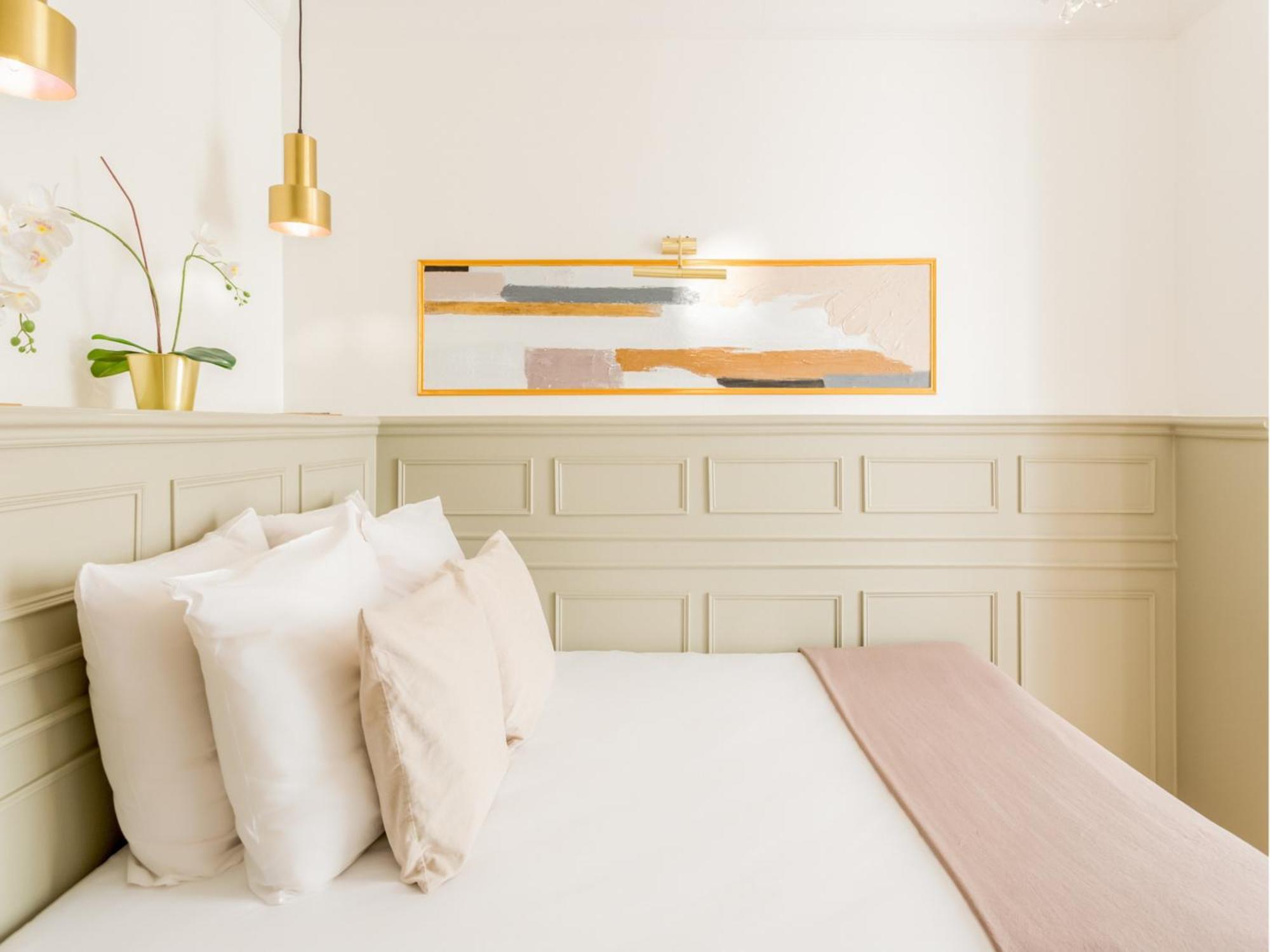 Luxury 2 Bedrooms - Louvre Museum Paris