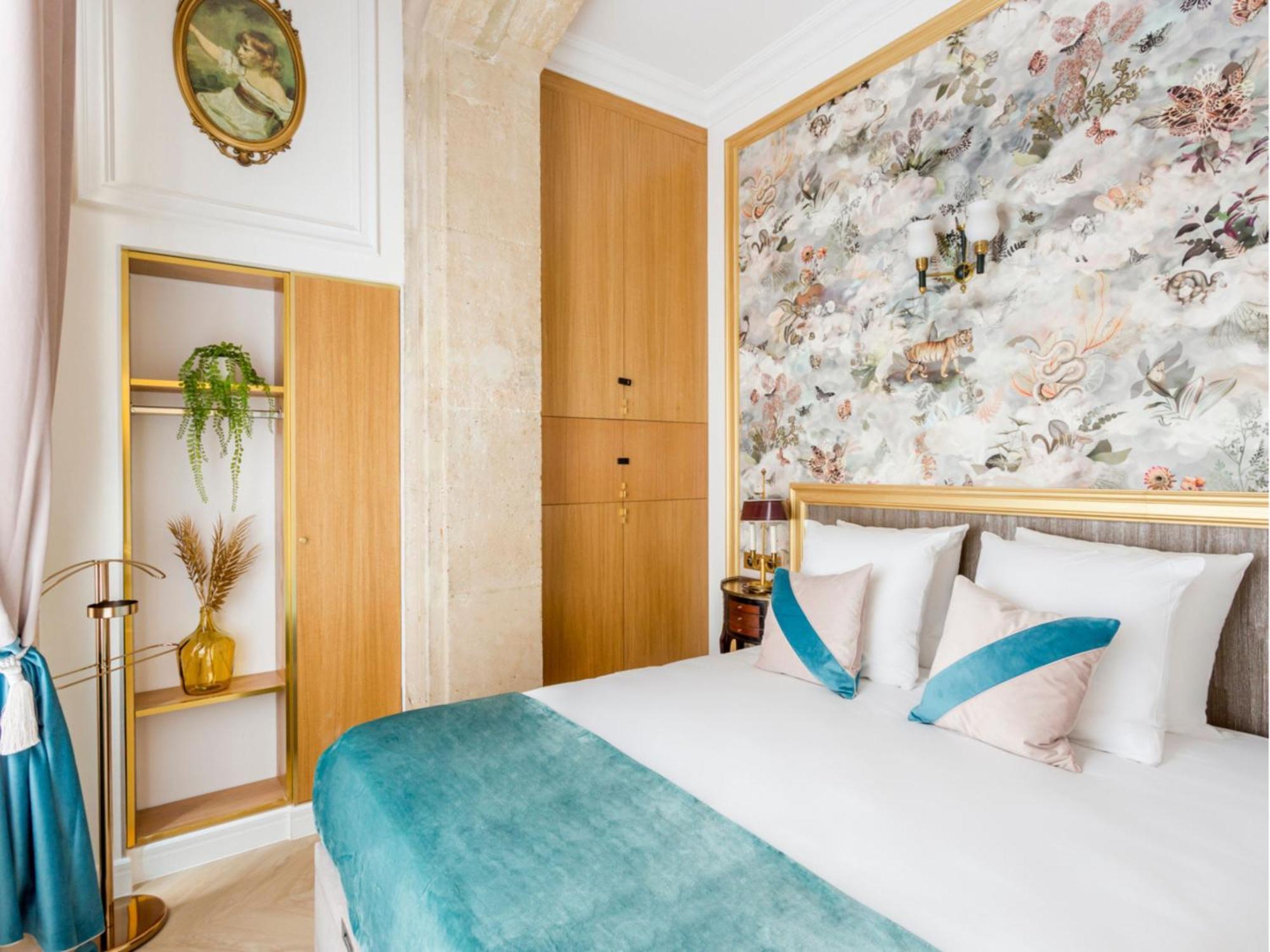 Apartment Merveil -luxury -champs Elysees-haussmann Ii Paris